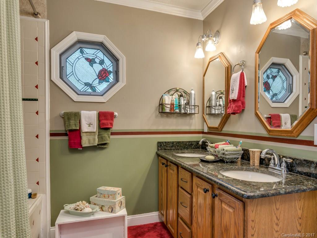 Oakland Court - Residential