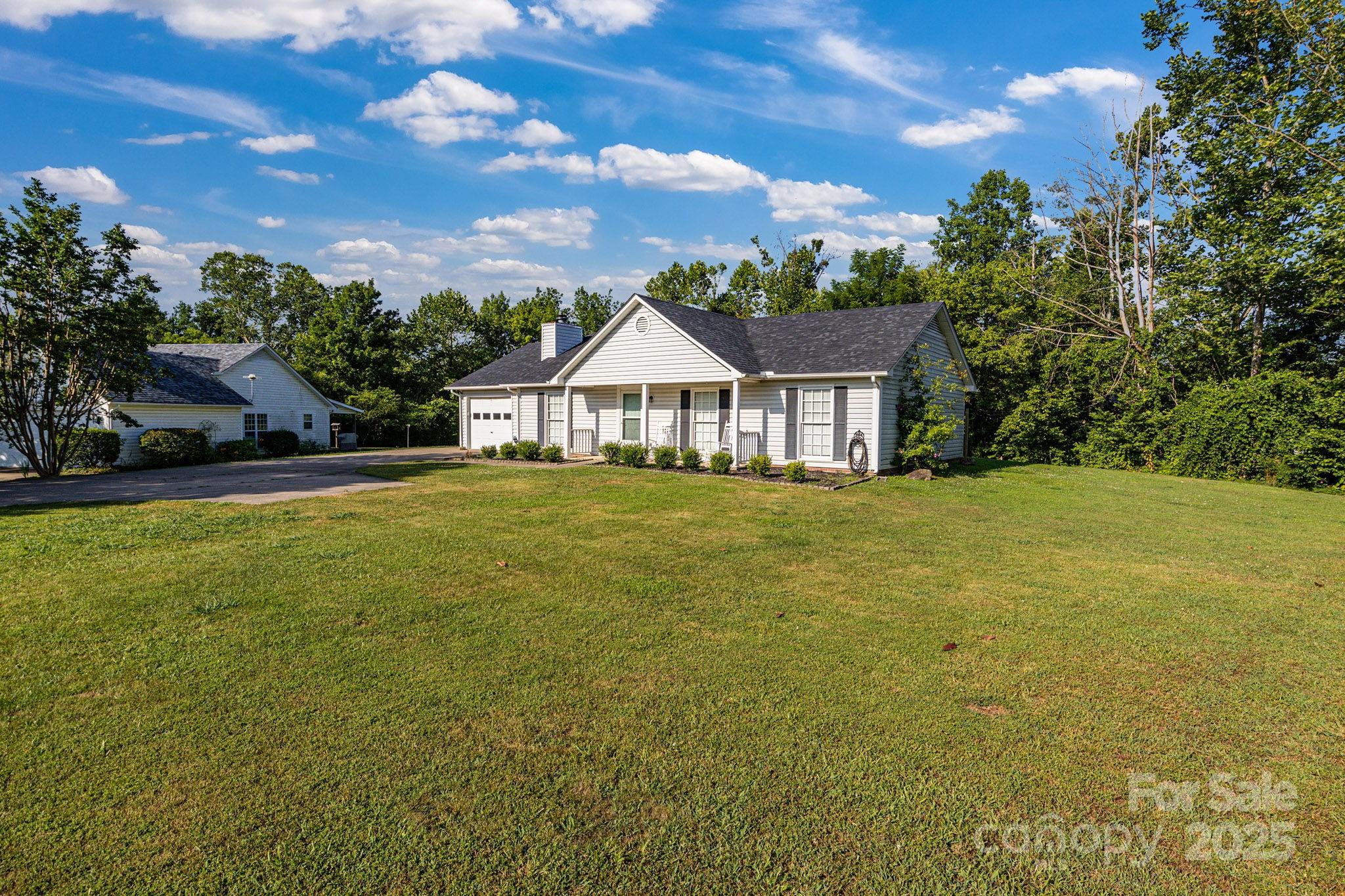 1012 Thorncrest Drive