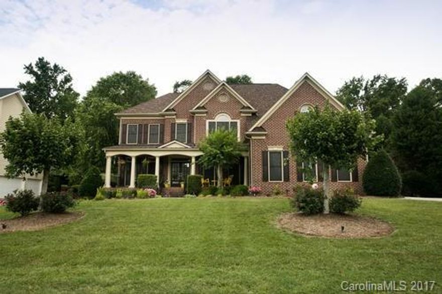 BEAUTIFUL HOME IN SOUGHT-AFTER BRIDGEHAMPTON, A John Wieland home. One of the bigger lots in BridgeHampton, private view of woods, Private back yard. Finished third floor with half bath. 1st floor office with French doors. Hardwood floors downstairs. Upgraded crown molding and generous woodwork throughout. Gourmet kitchen with granite countertops and island. This home shows like a model