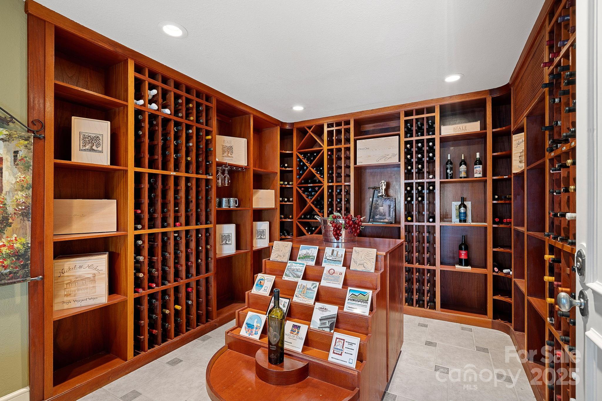 The Peninsula - Residential