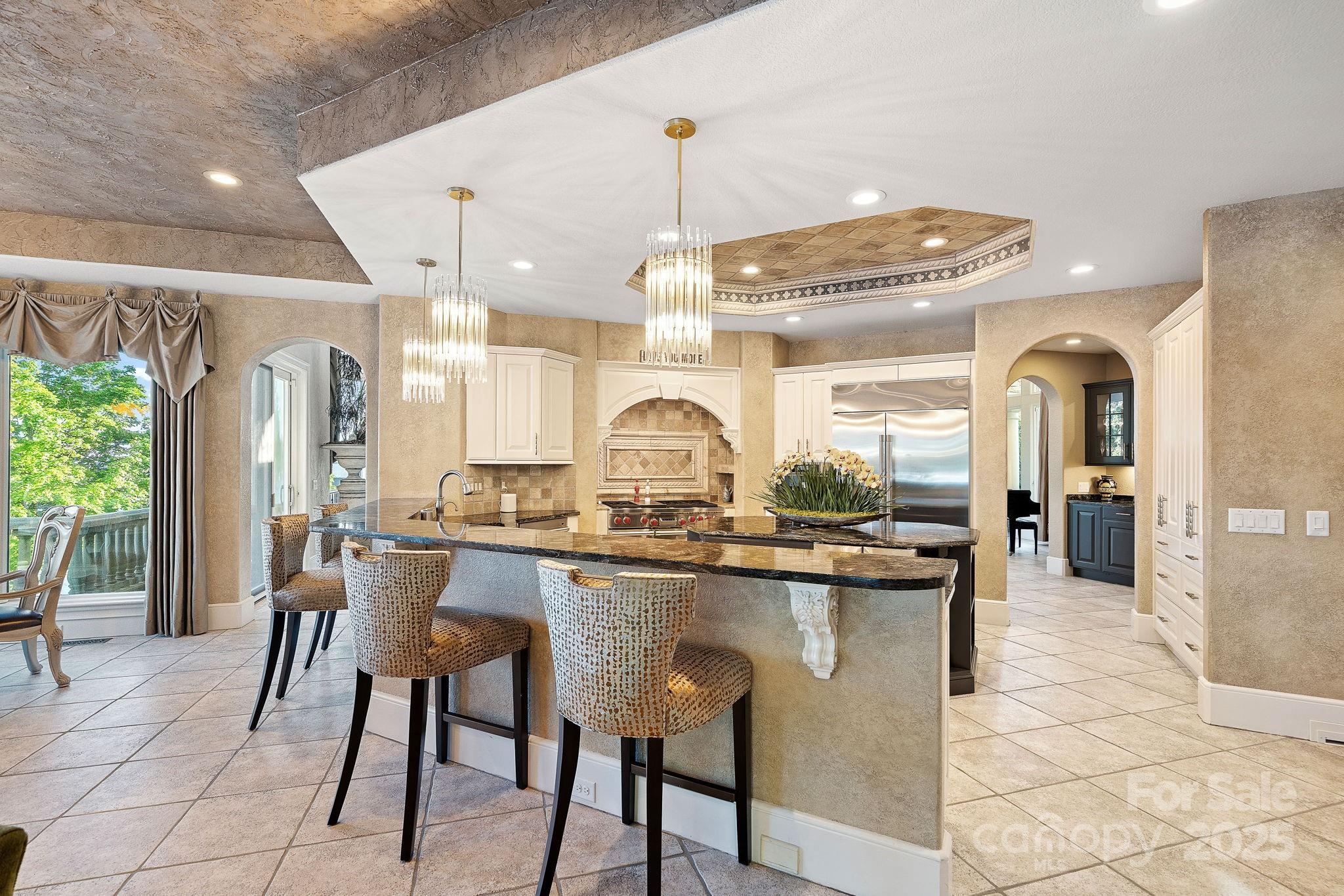 The Peninsula - Residential