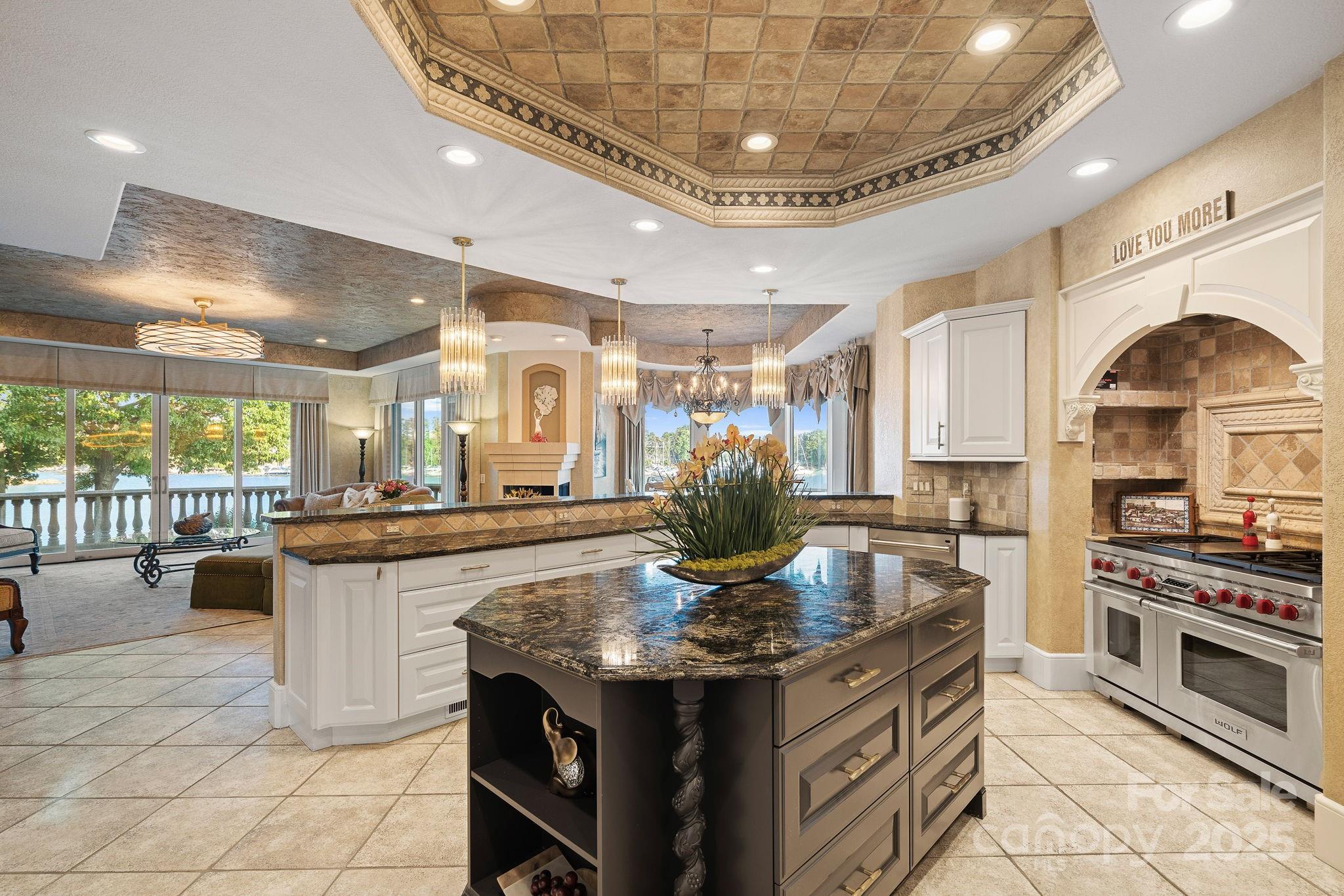 The Peninsula - Residential