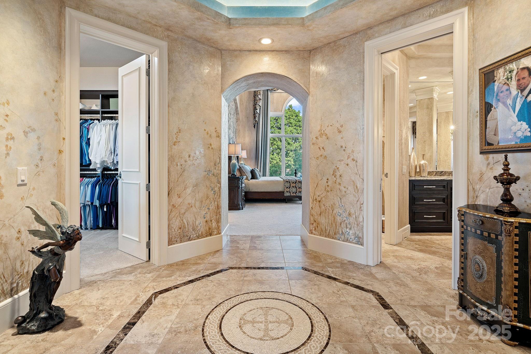 The Peninsula - Residential