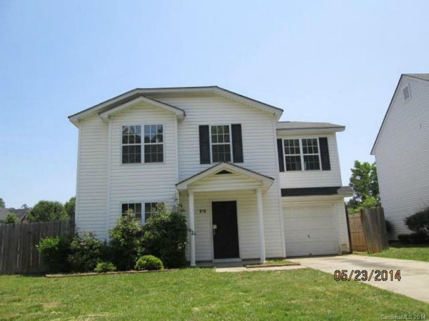 Two story home w 4 bedrooms, 2 1/2 baths. Time Limit Bid Property. 4.5% Buyer Premium charged buyer at closing. No contingencies accepted on Time Limit Bid Properties. REO/Bank Owned. Property sold As-Is w/o repair, warranty or Seller Disclosure.The Listing Broker & Seller assume no responsibility & make no guarantees, warranties, or representations as to the availability or accuracy of info herein. Seller will accept cash or conventional offers only. $299 Web Fee charged buyer at closing.