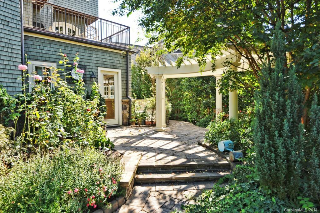 The Palisades - Residential