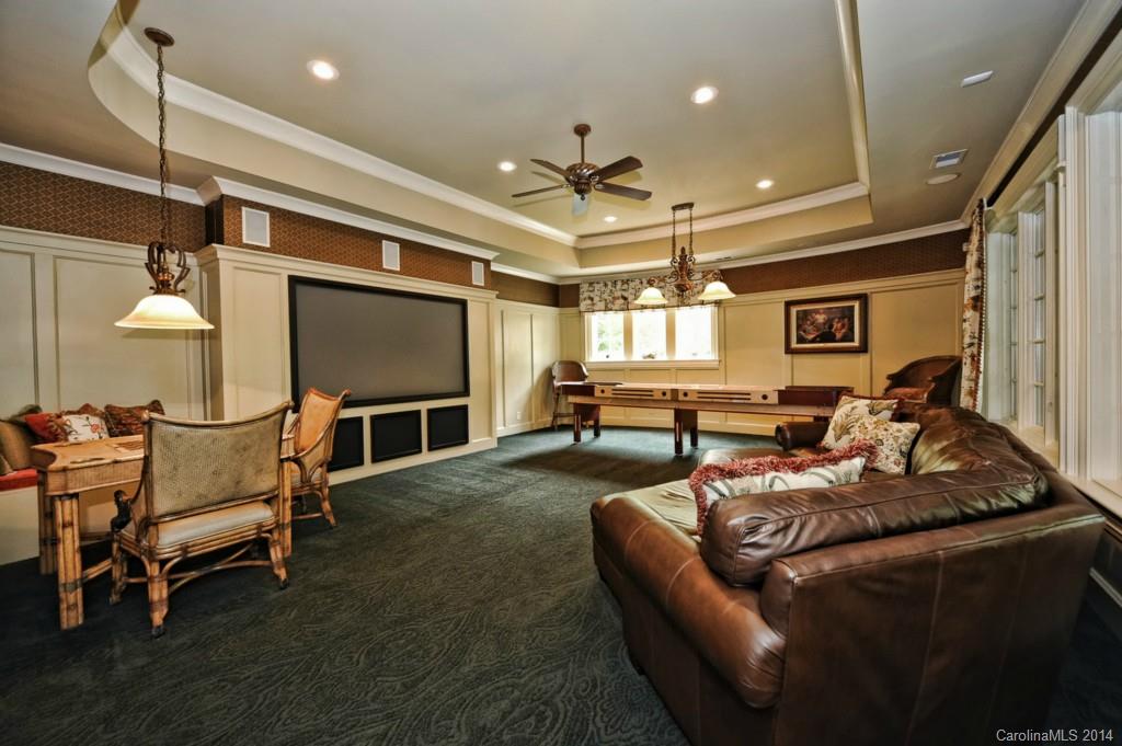 The Palisades - Residential