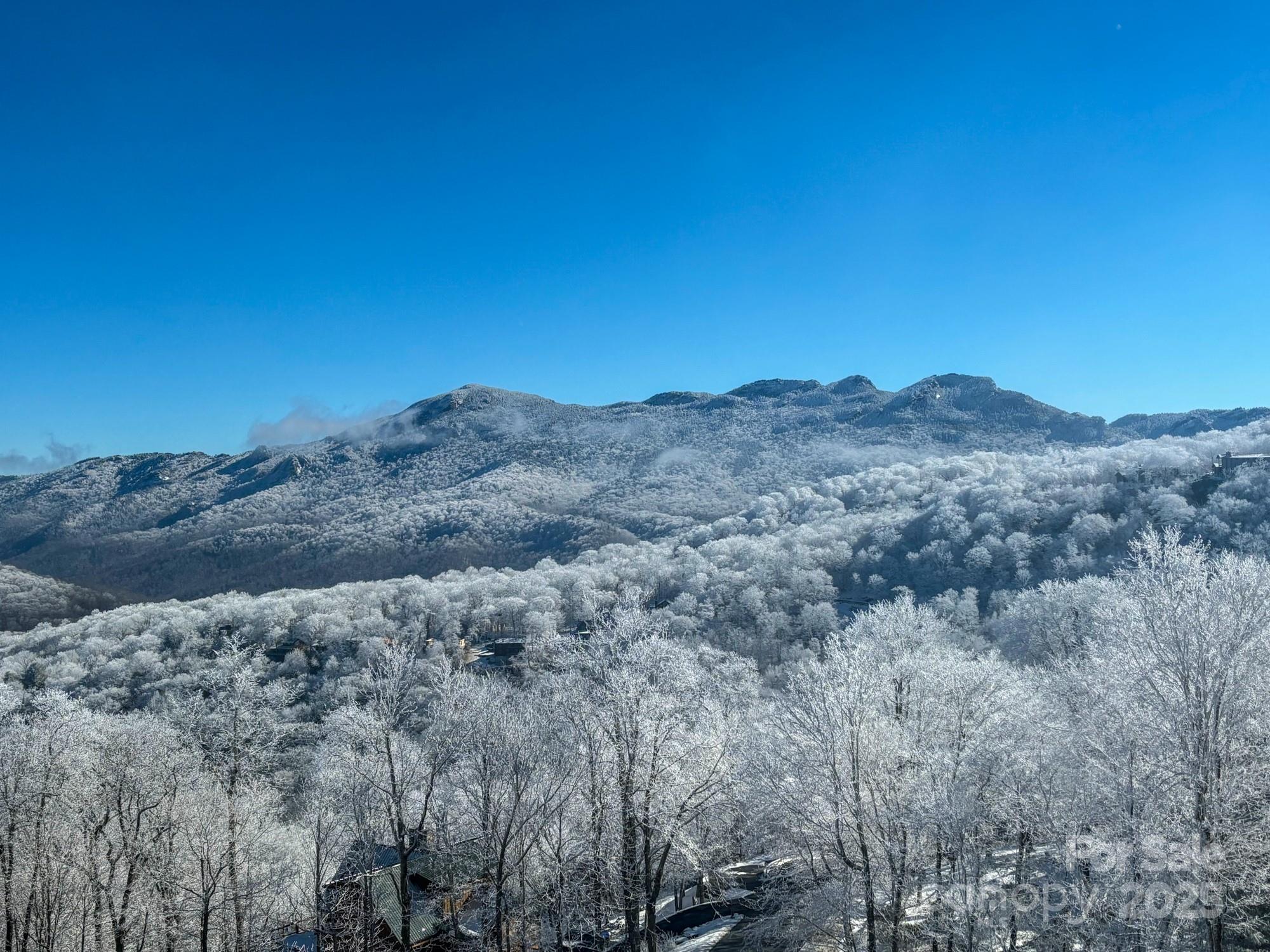 120 Pleasant View Boulevard