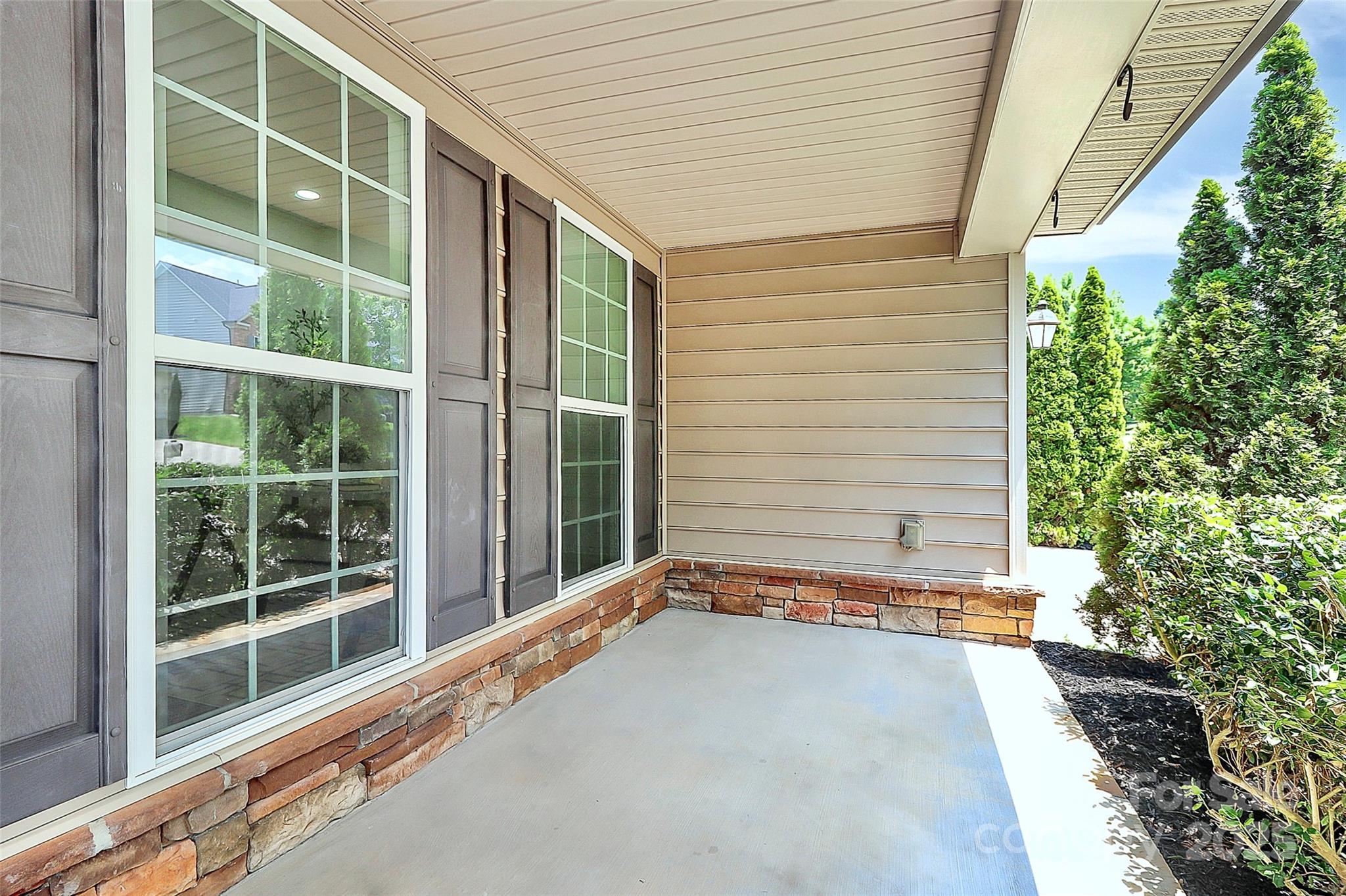 1427 Rosemont Drive