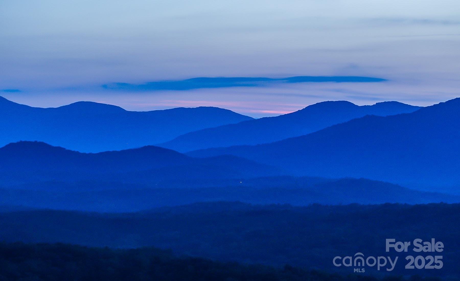 New Forest Mountain - Land