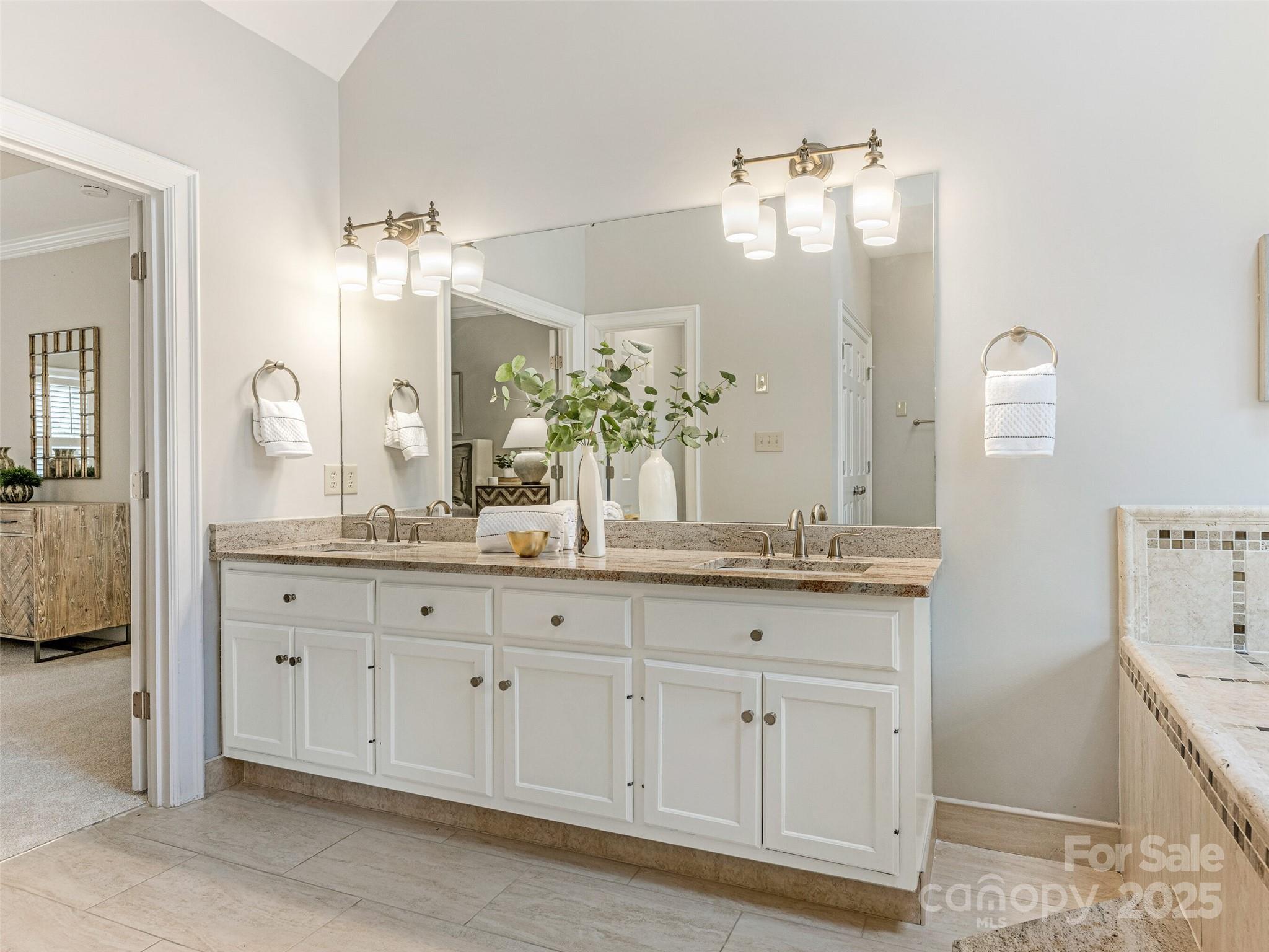 Giverny - Residential