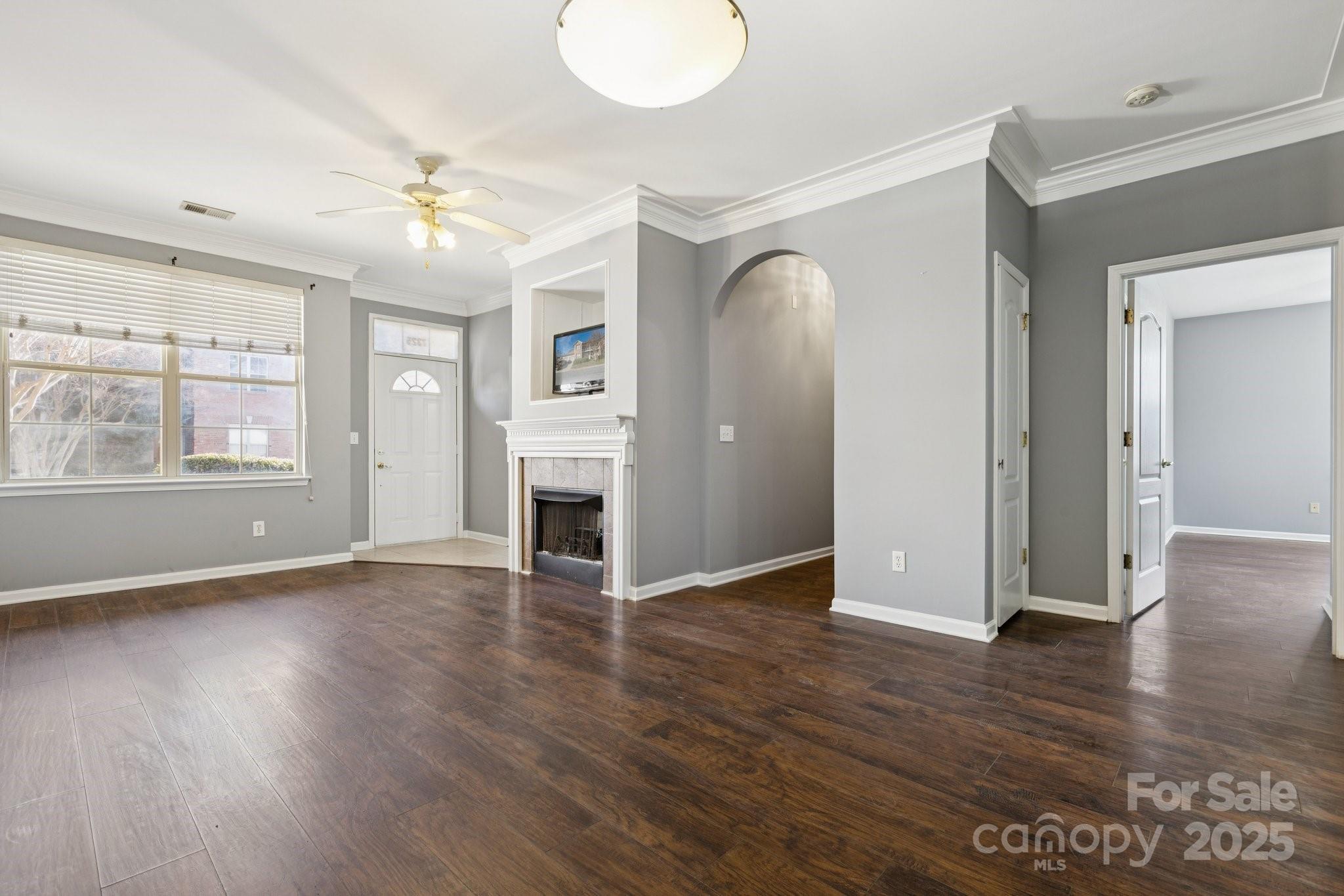 7325 Michaels Landing Drive