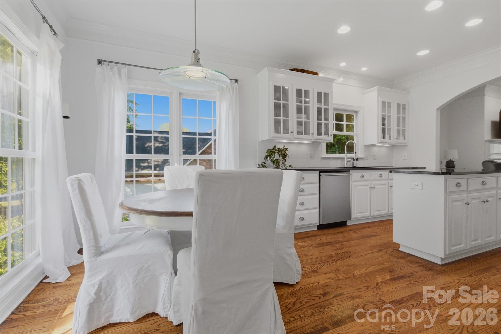 2925 Arbor Knoll