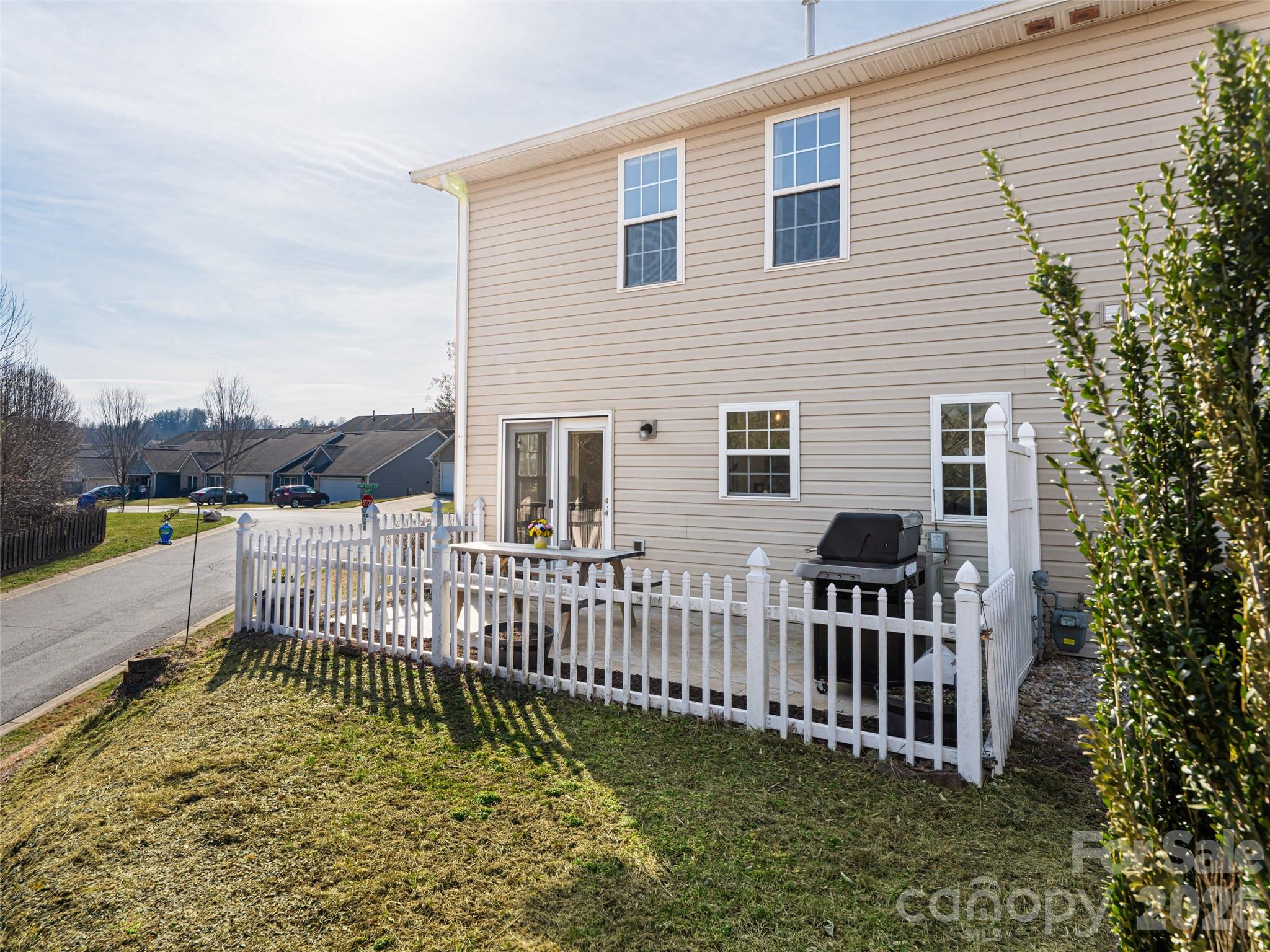 Meadows Of Bradley Branch - Residential