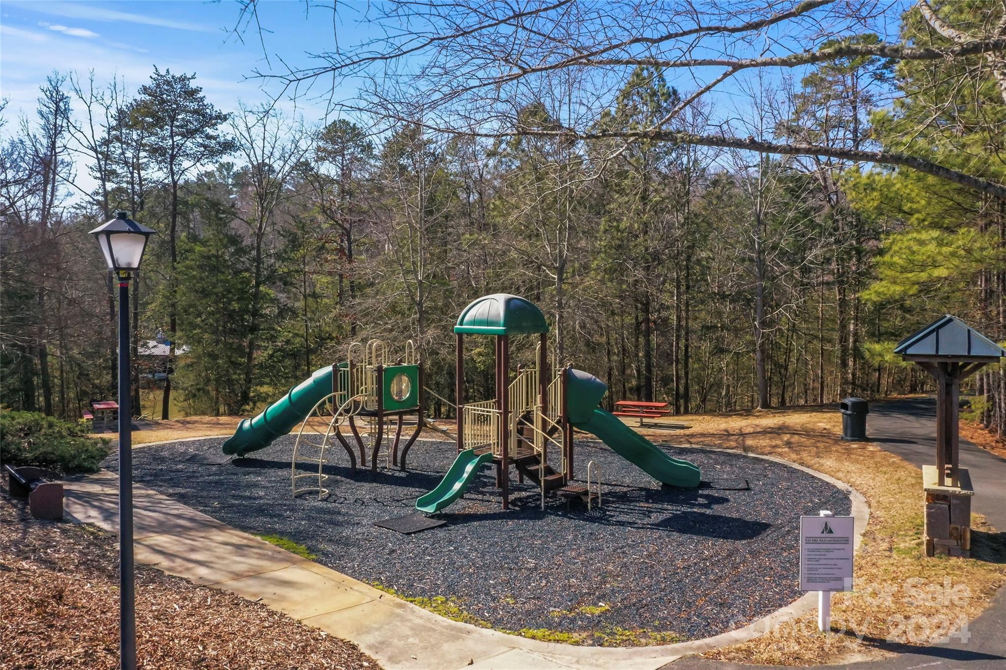 Tega Cay - Residential