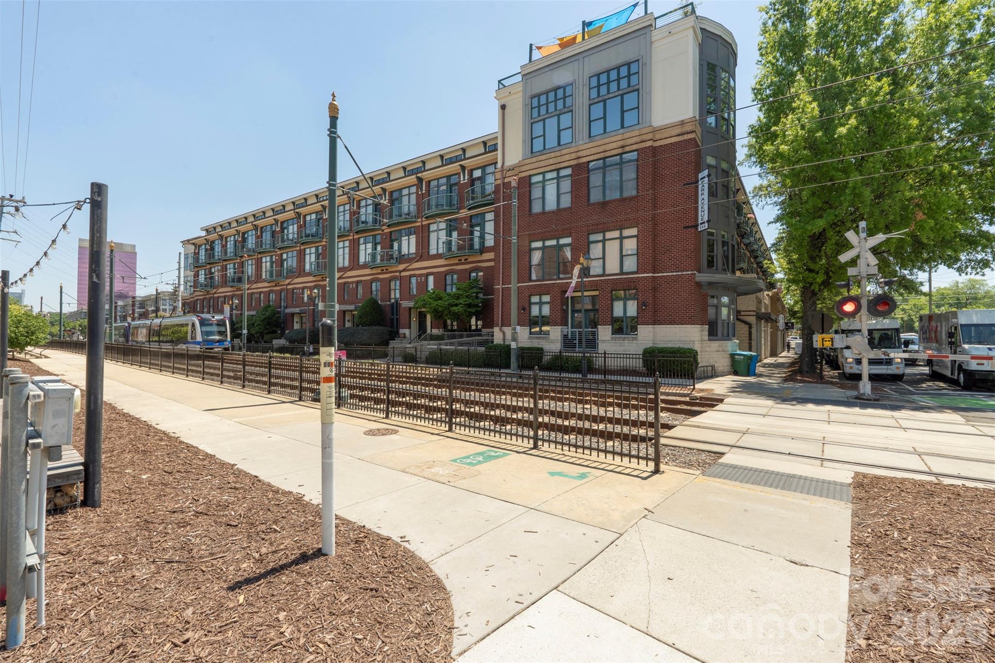 Park Avenue Condominiums - Residential