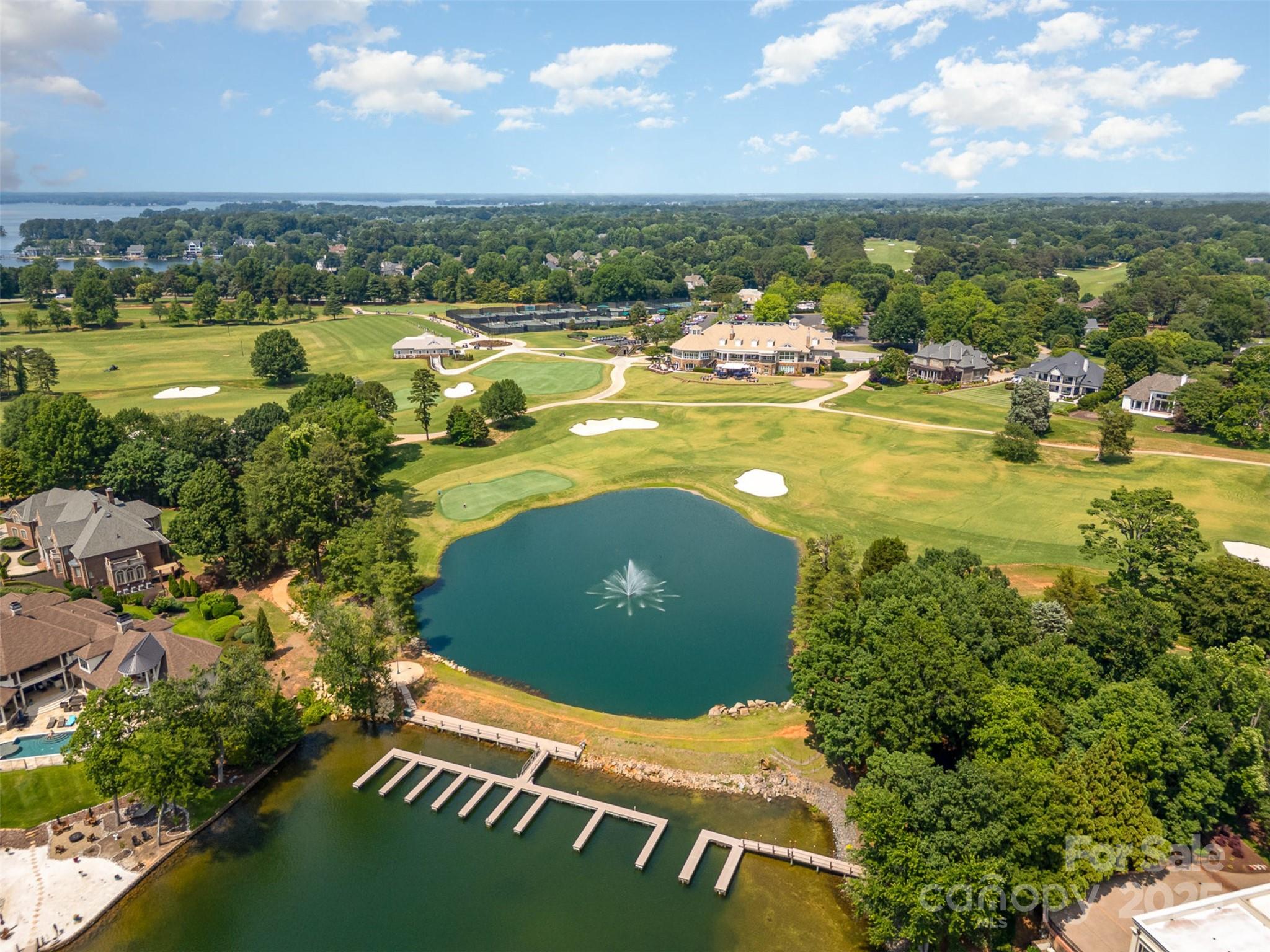 The Peninsula - Residential