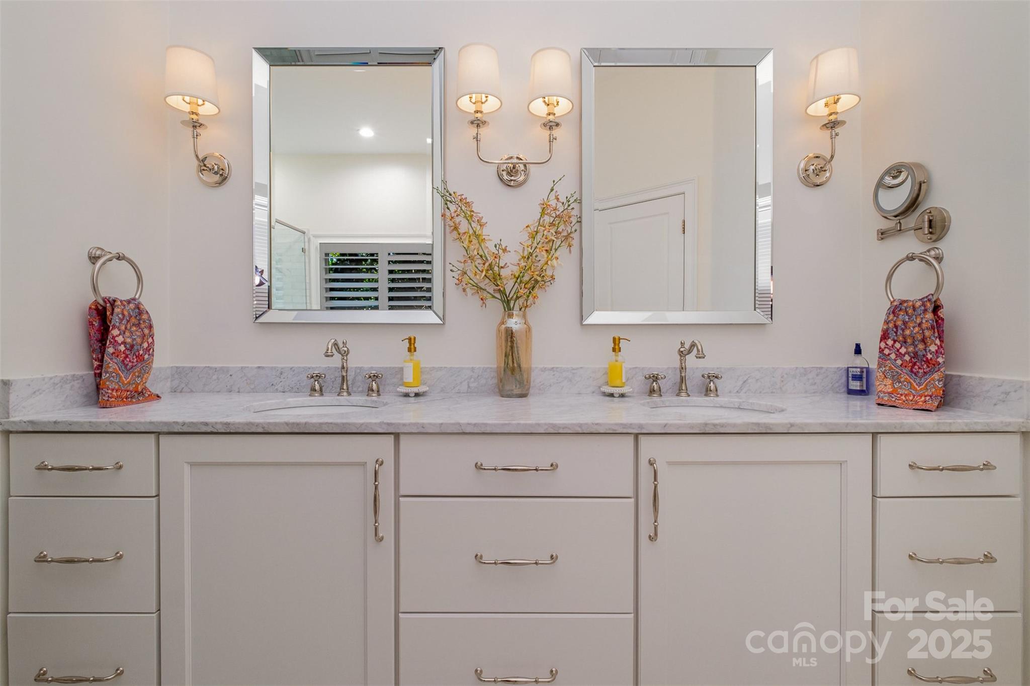 The Peninsula - Residential