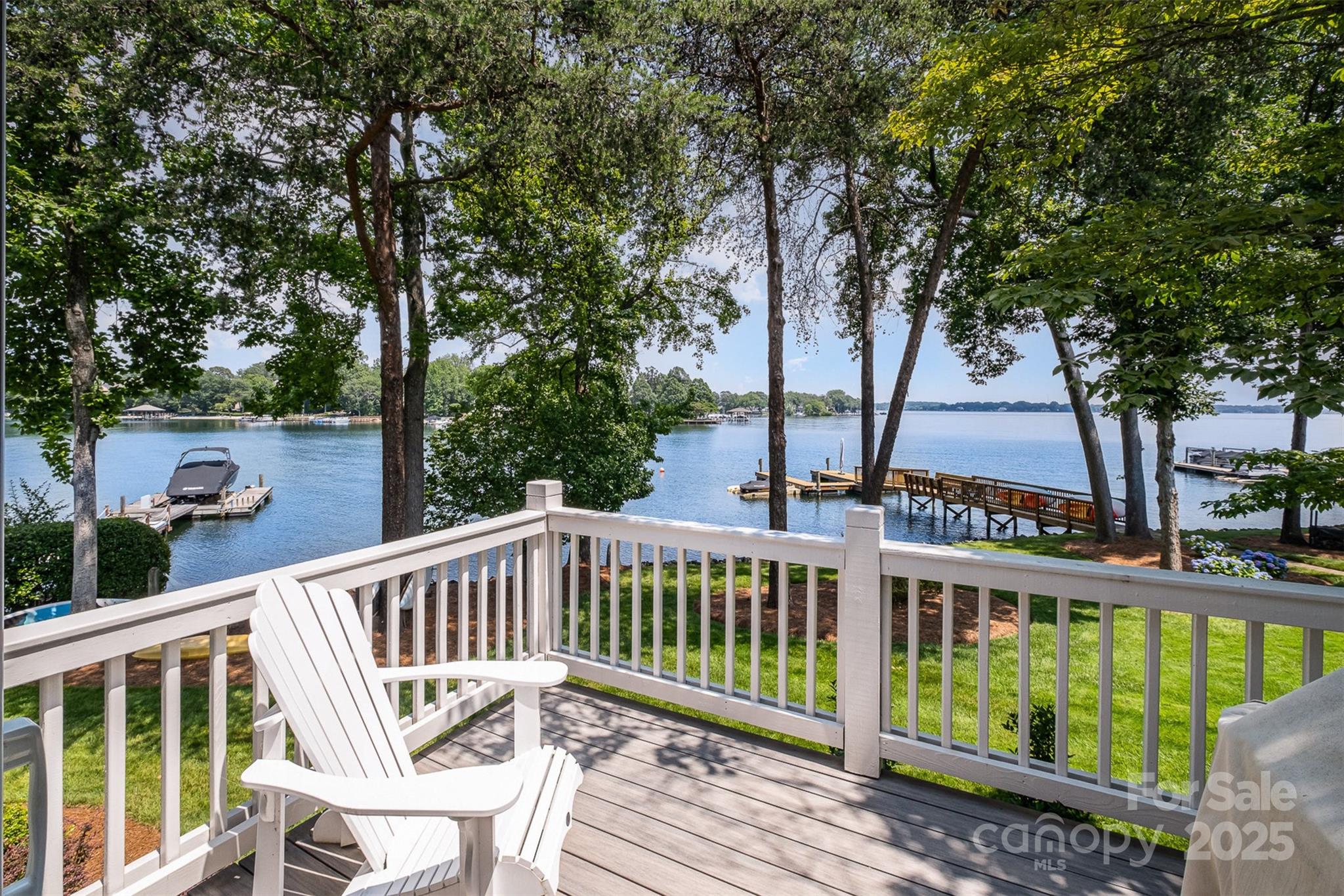 The Peninsula - Residential