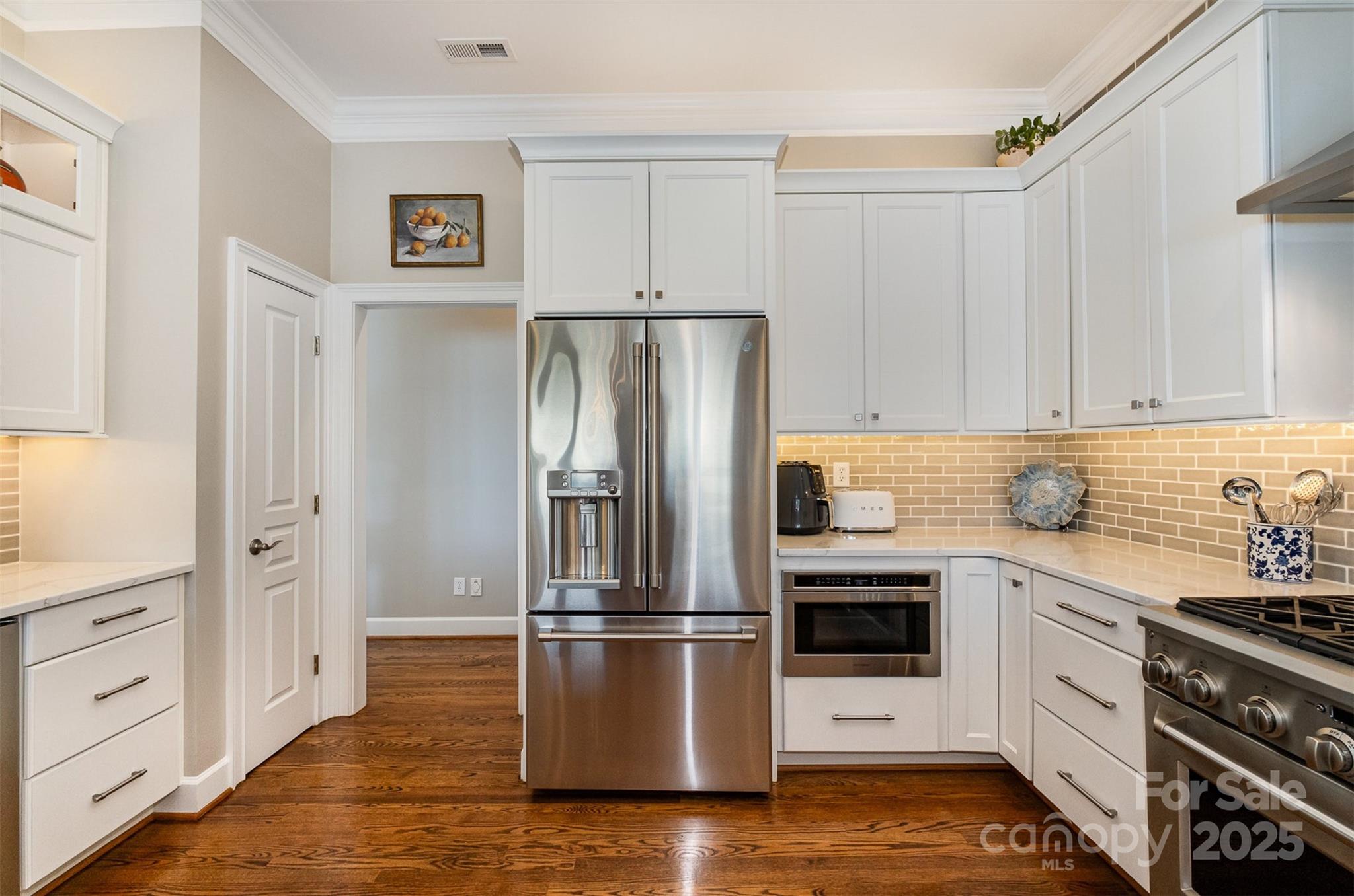 The Peninsula - Residential