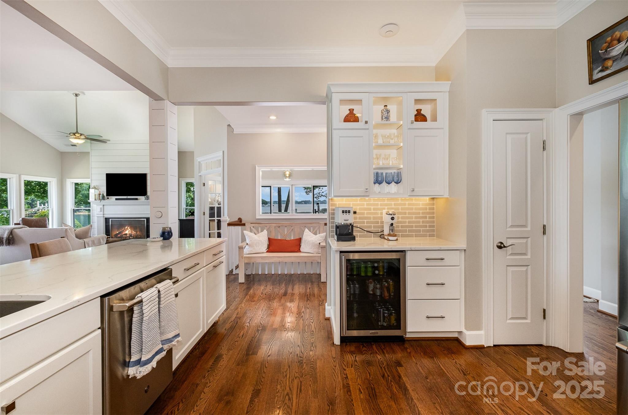 The Peninsula - Residential