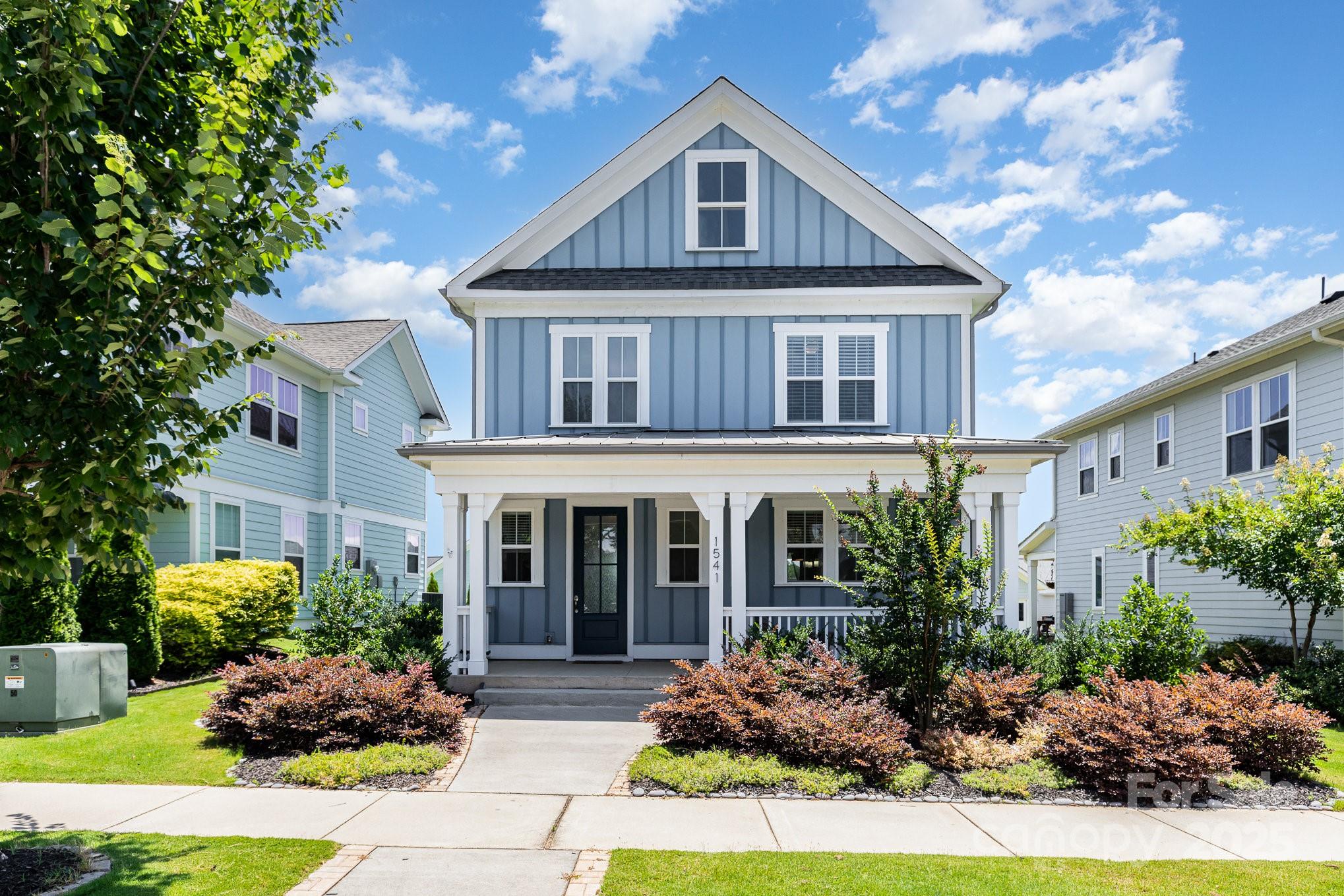1541 Riverwalk Parkway