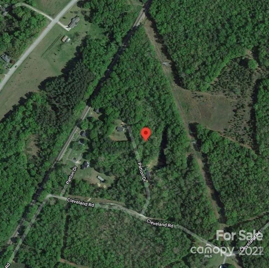 3.51 Acre Lot located in the heart of Edgemoor, SC. Priced to sell fast!! No restrictions zoned for Mobile homes, Manufactured homes & New Construction. We have builders to build on this lot for you!! Land is located close to interstate I-77.Survey completed.