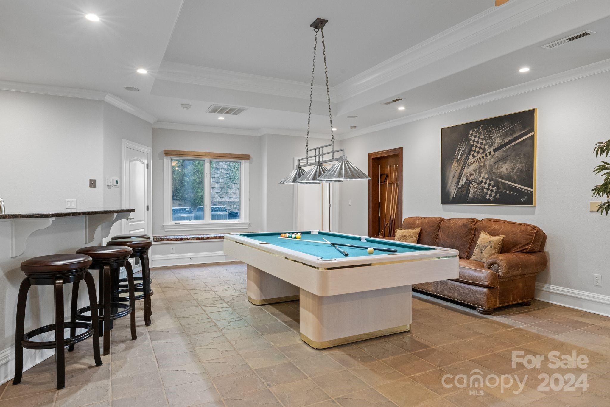 The Peninsula - Residential