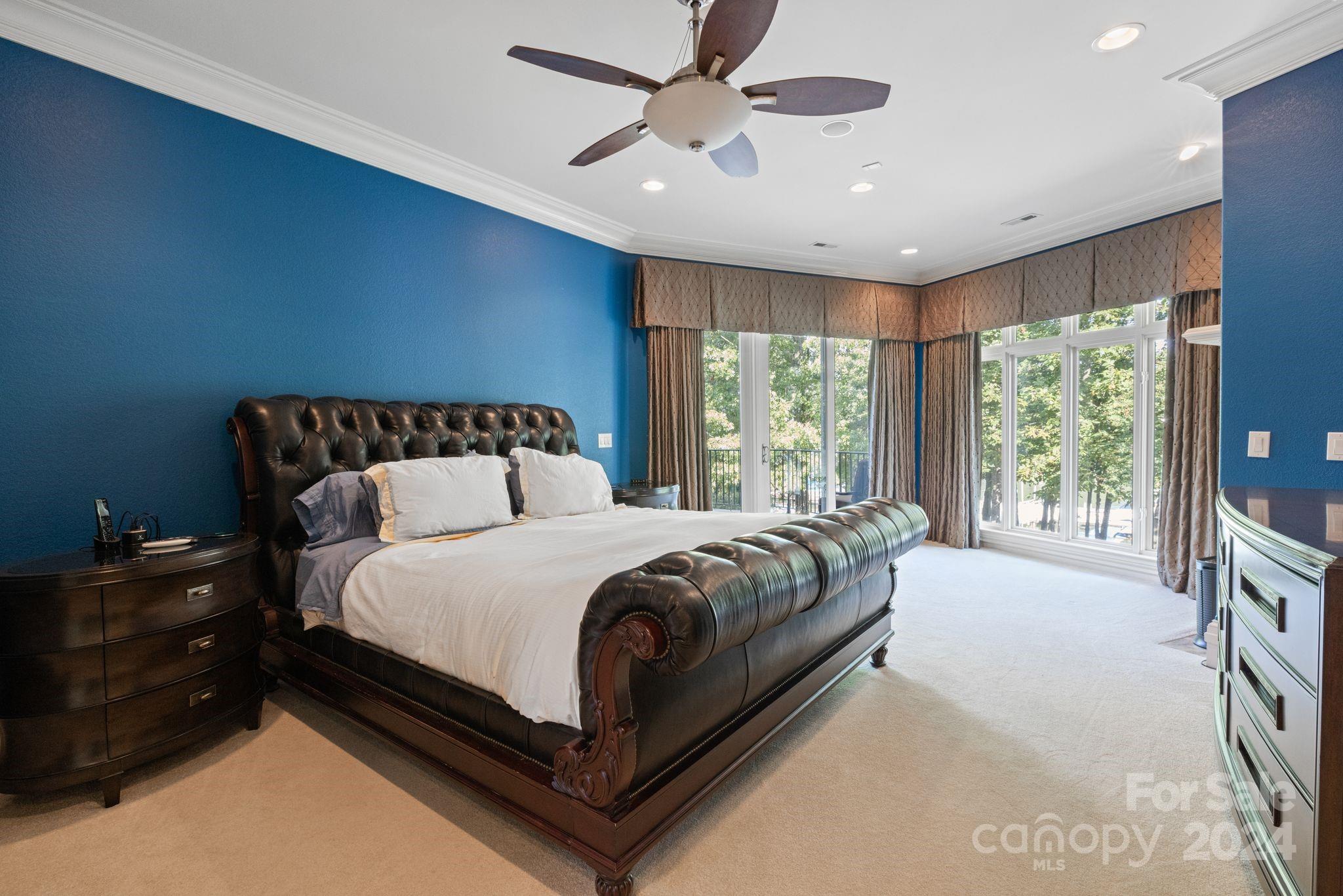 The Peninsula - Residential