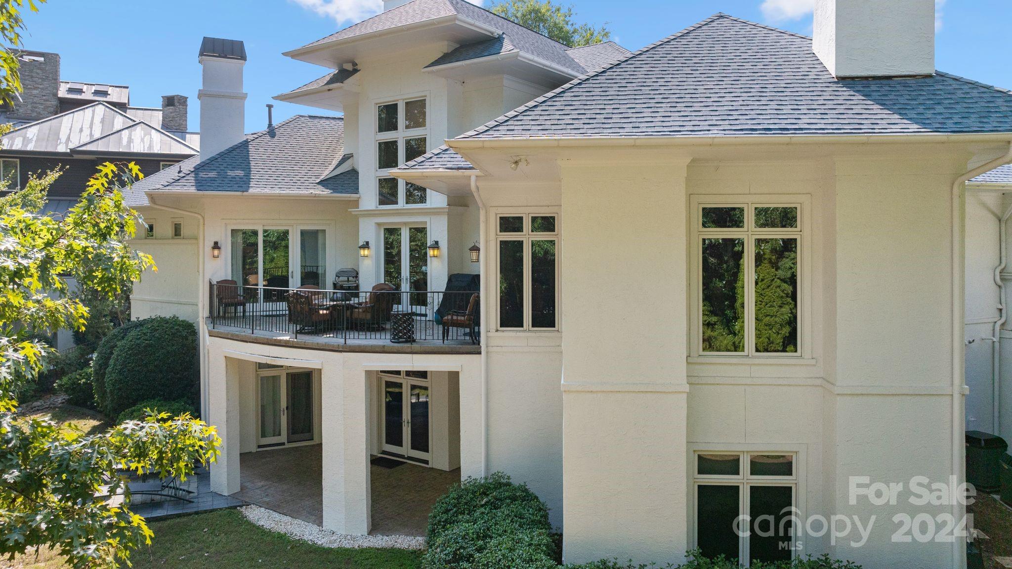 The Peninsula - Residential