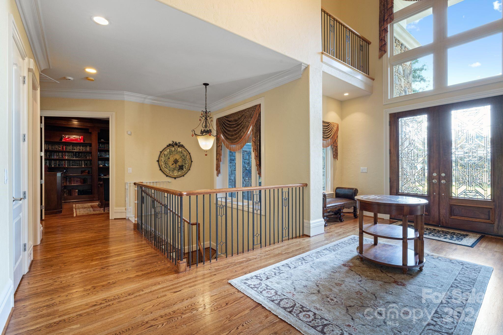 The Peninsula - Residential