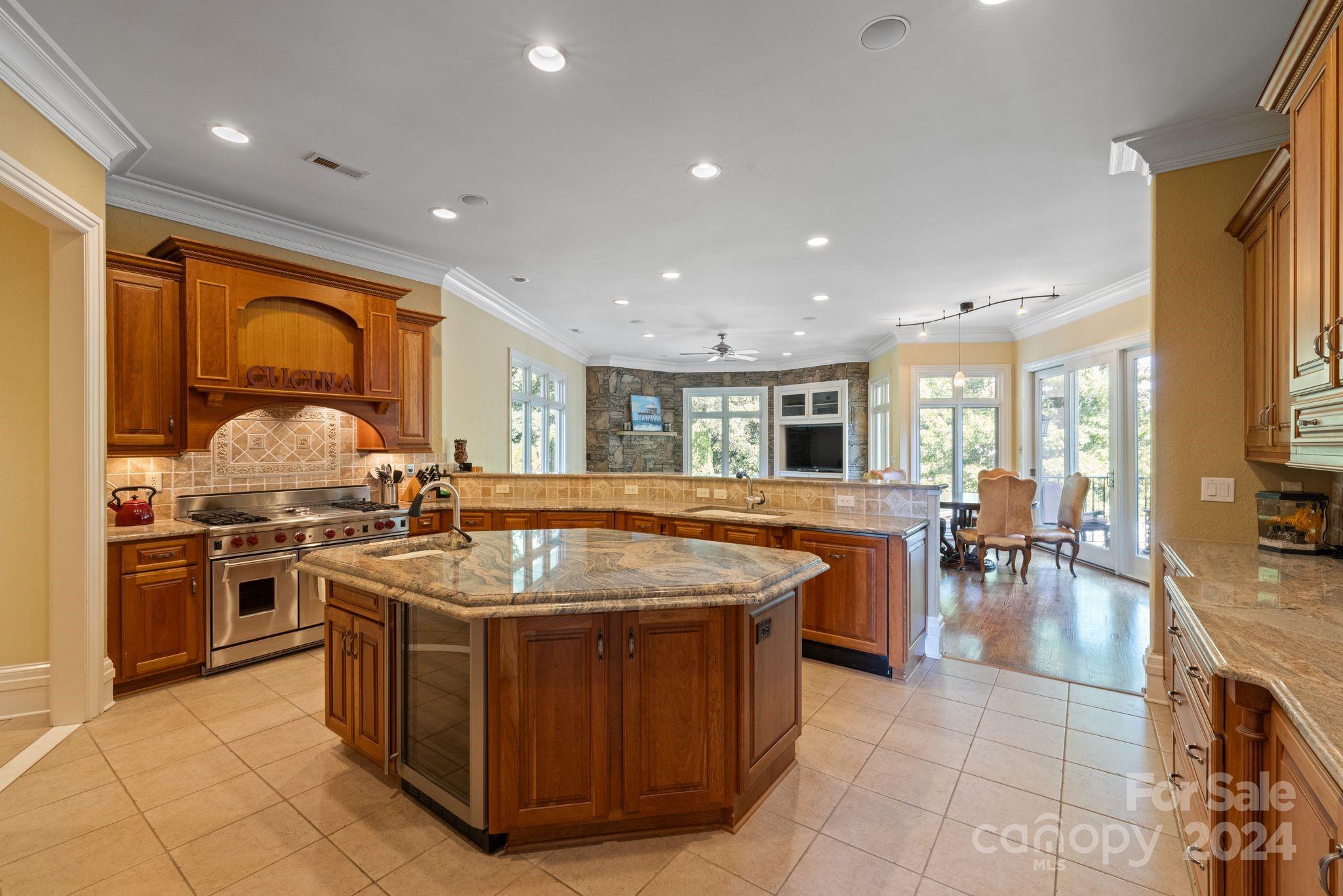 The Peninsula - Residential