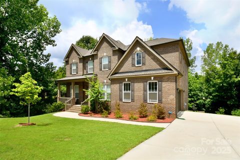 1310 Bershire Lane Charlotte NC 28262