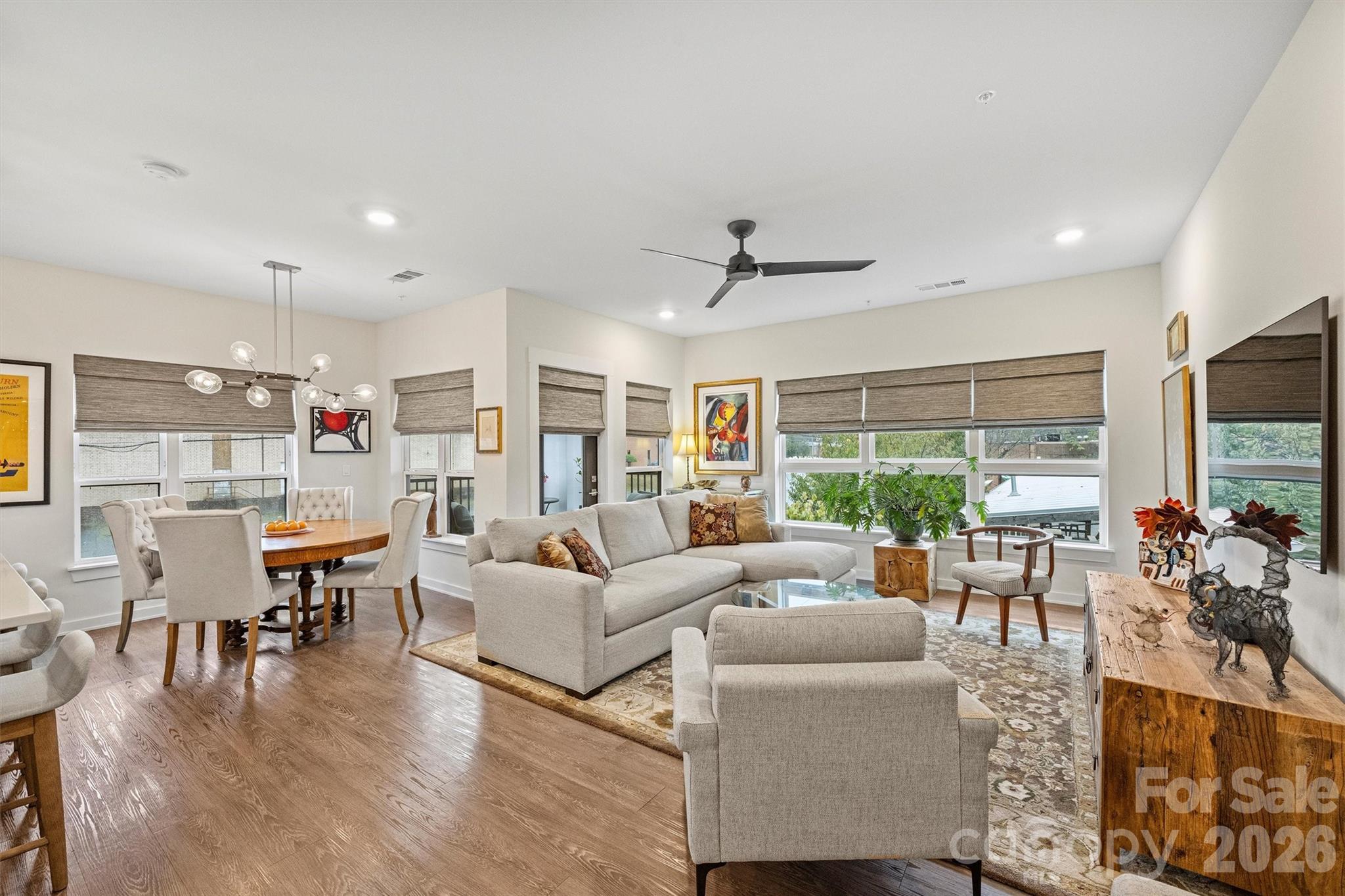 3630 N Davidson Street 2201