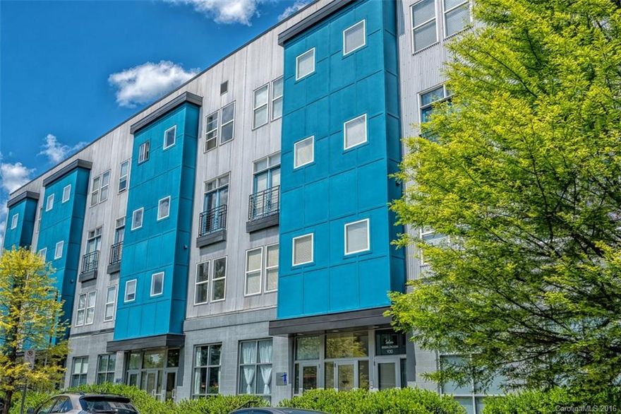 3 level + rooftop rare Uptown gem!  West Hill Street near BOA Stadium/Cedar Street, this move in condo has brand new gorgeous hardwood floors, new neutral carpet & completely painted throughout.  Lower level is spacious secondary bedroom w/it’s own bath – second level living area level w/European balcony, kitchen & dining area.  Upper level is large, spacious master bedroom w/accompanying spiral staircase to the (great for entertaining) rooftop patio w/views overlooking Uptown Charlotte Skyline.