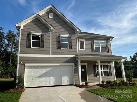 Single Family Residence in Sherrills Ford NC 2314 Palomino Court.jpg