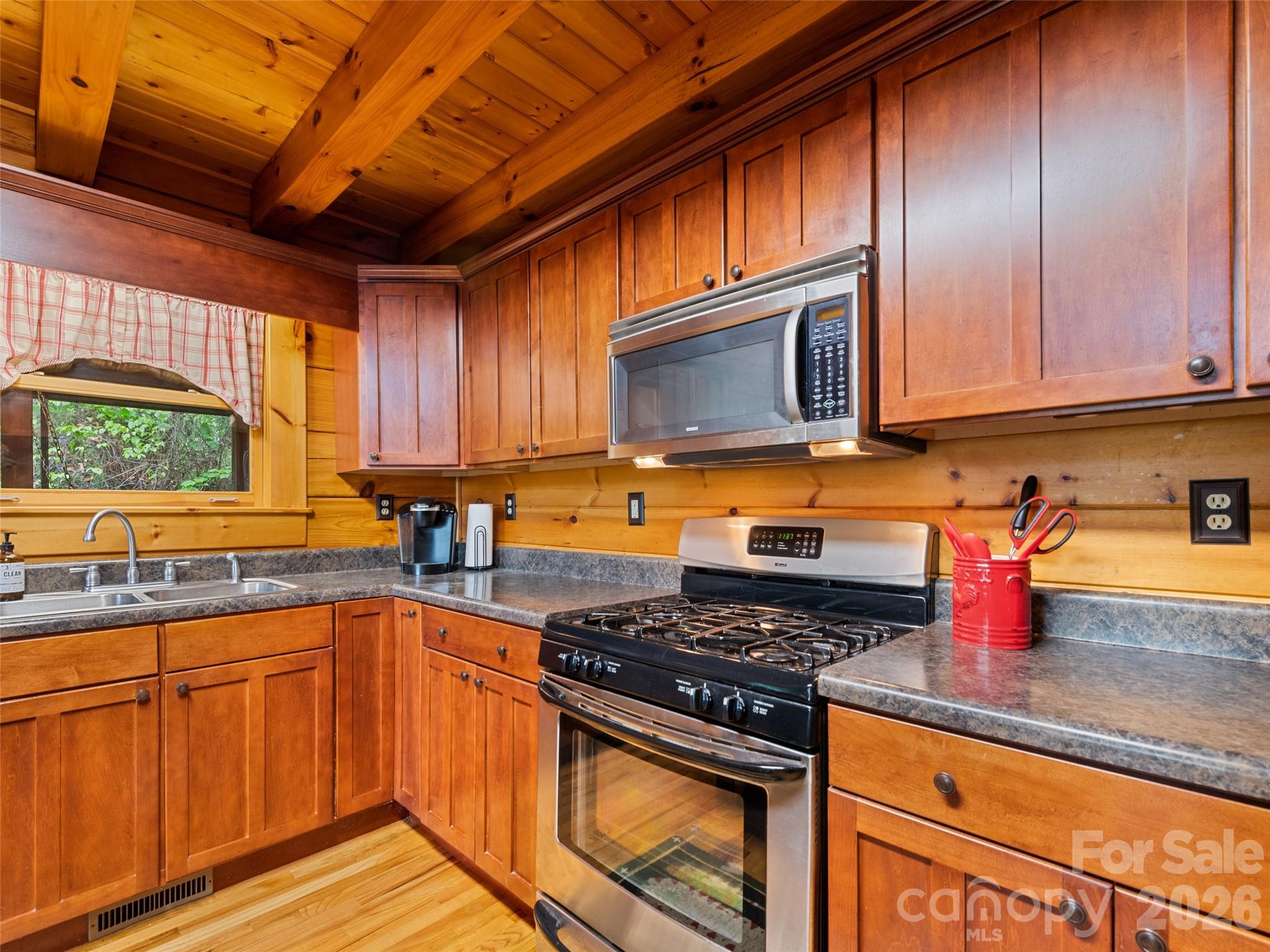 Smoky Falls - Residential
