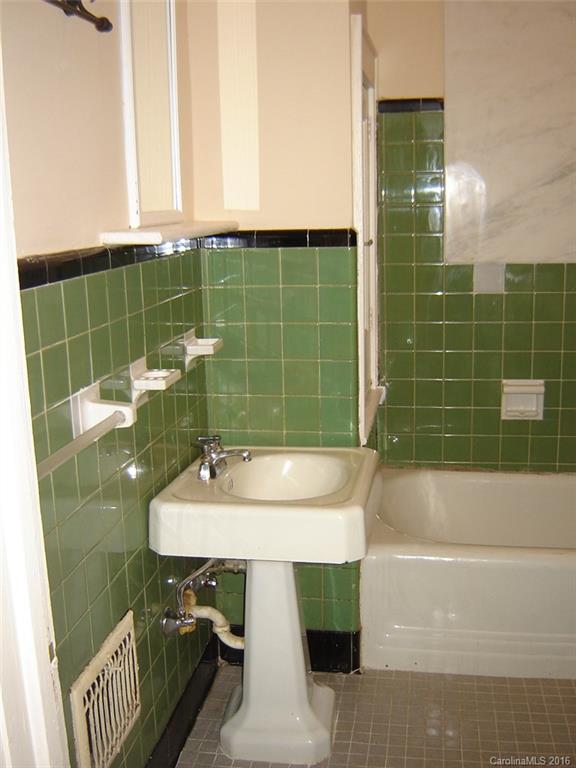 Oakhurst - Residential Lease