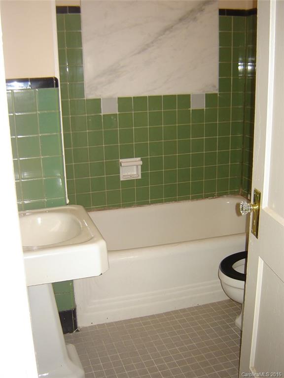 Oakhurst - Residential Lease