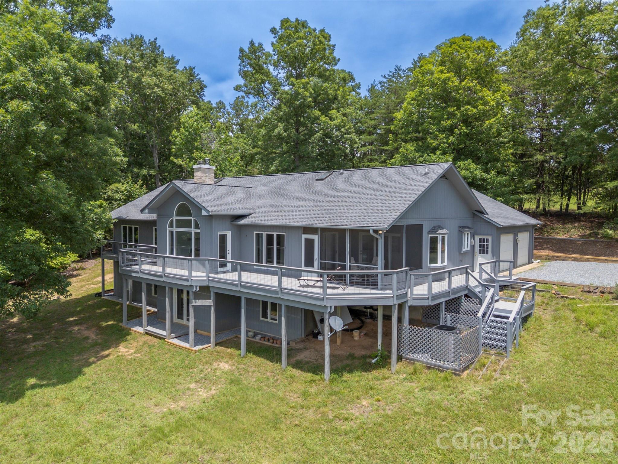 441 Lower Ridgeview Road