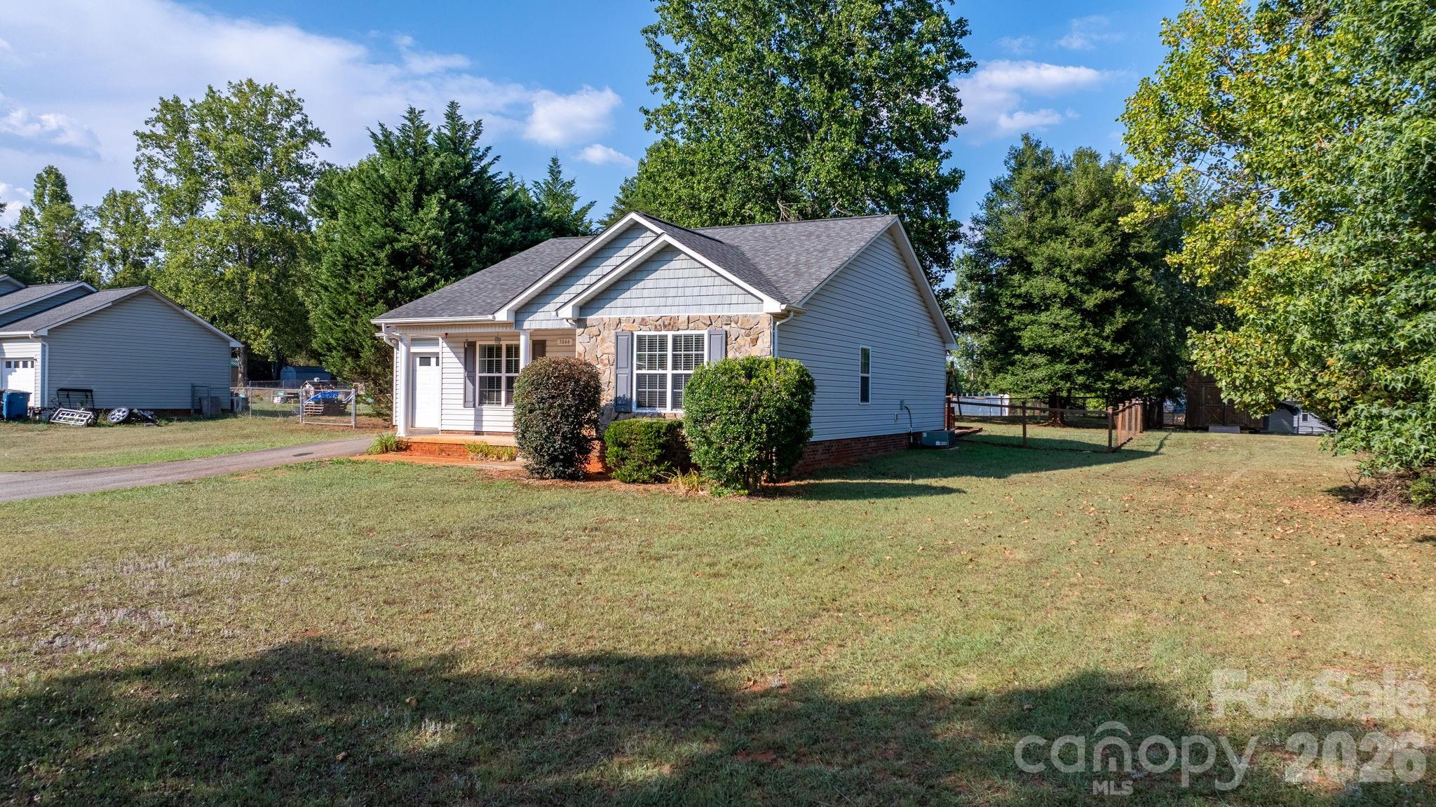 3844 Bridle Path Drive