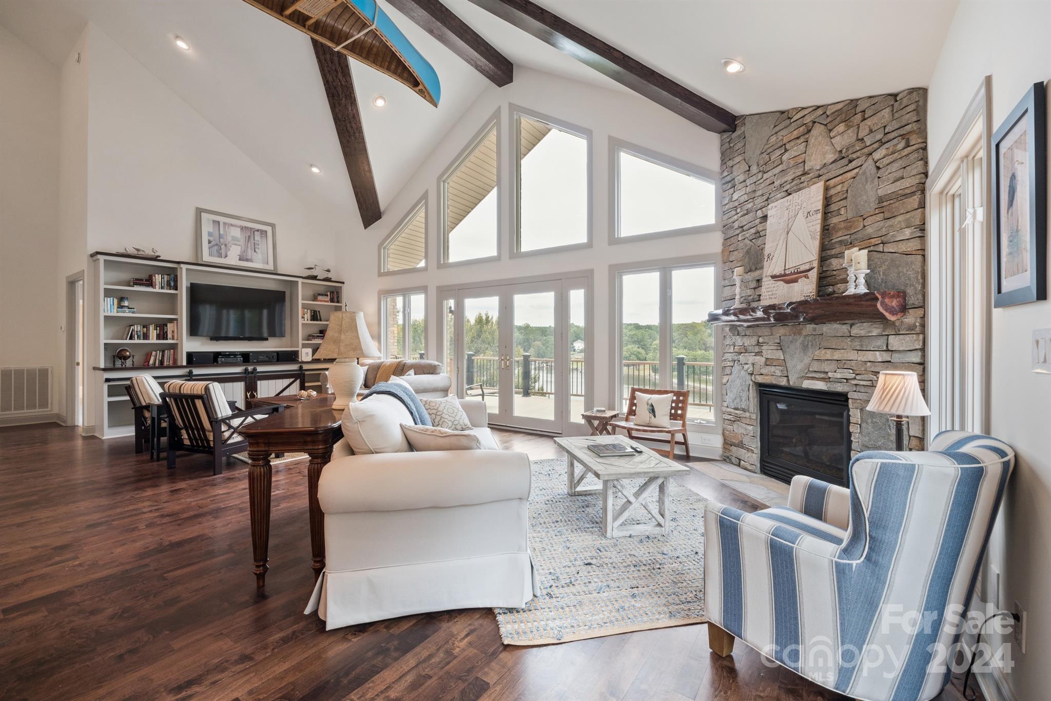 Riviera Run - Residential