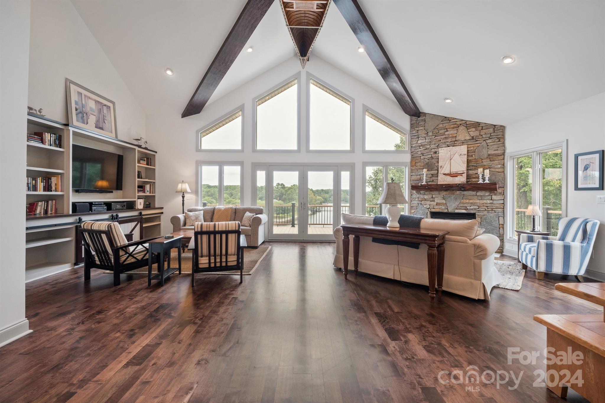 Riviera Run - Residential