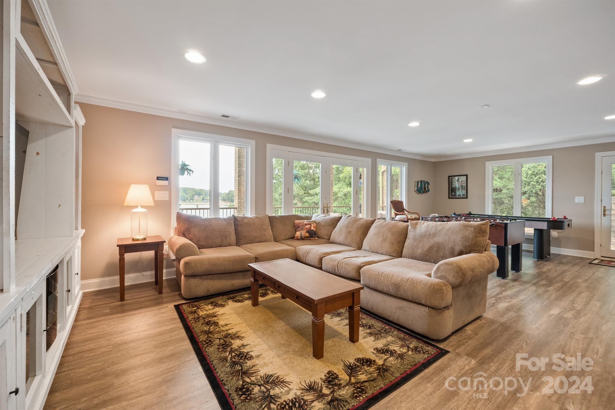 Riviera Run - Residential