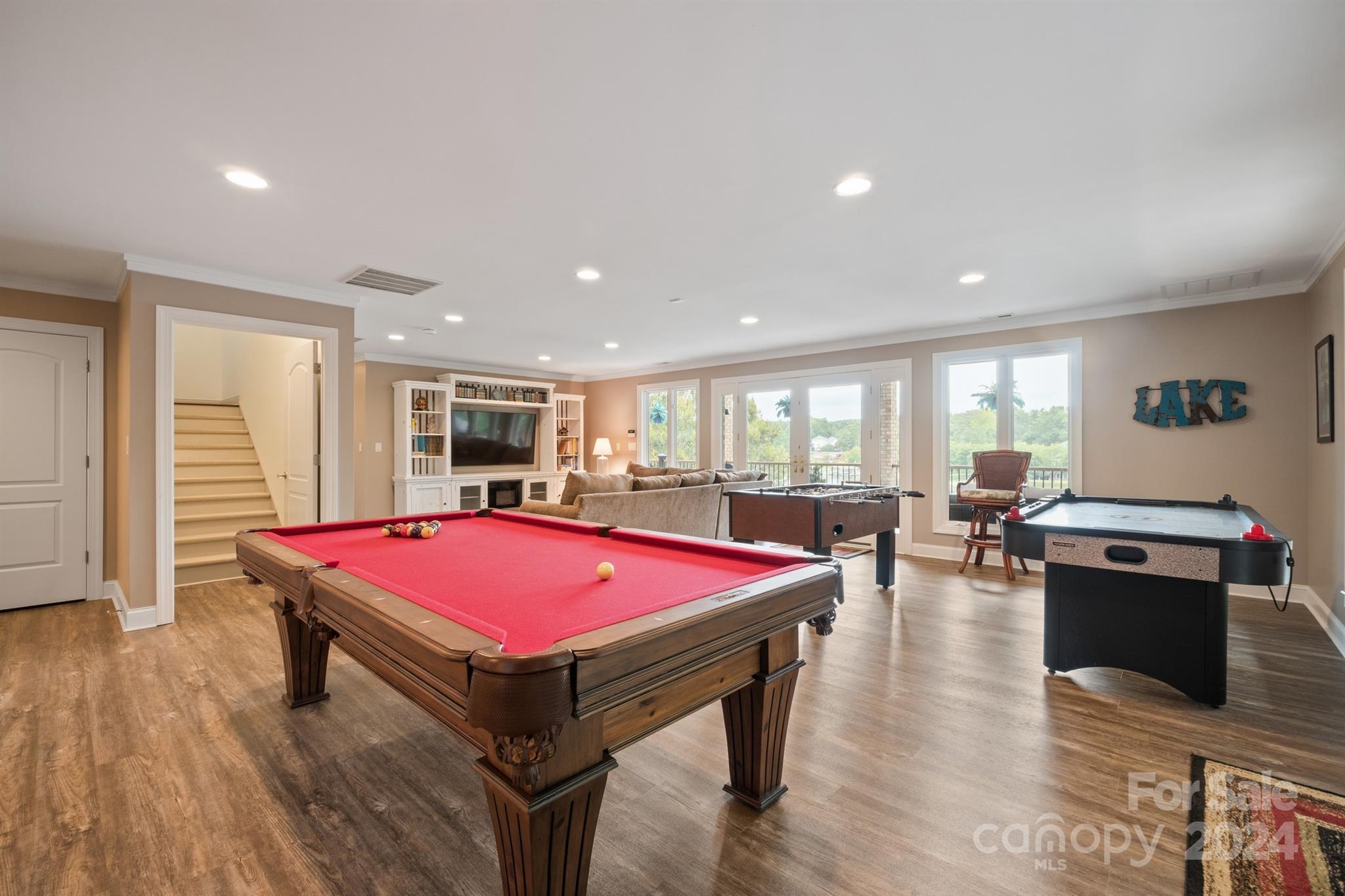 Riviera Run - Residential