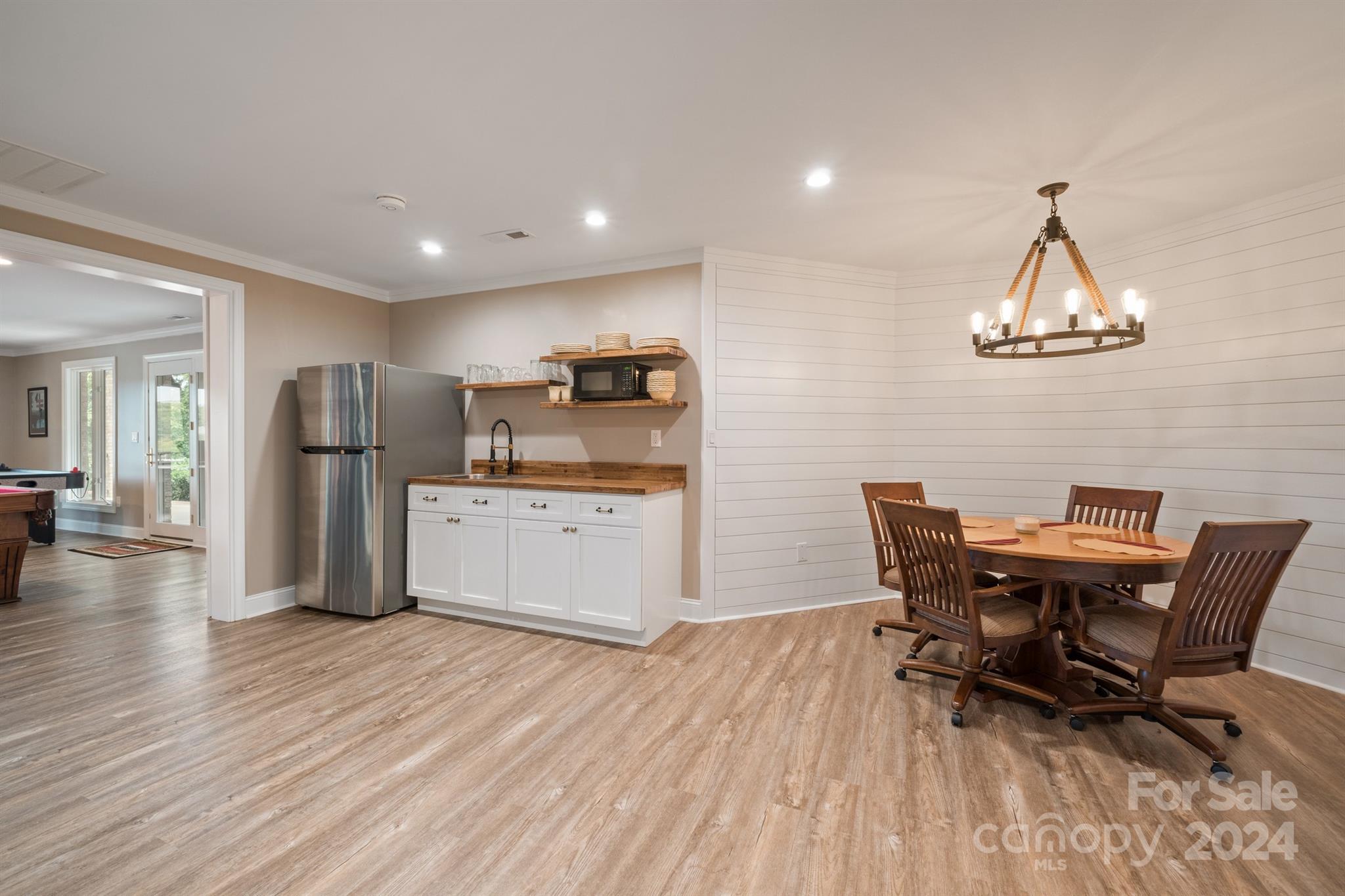 Riviera Run - Residential