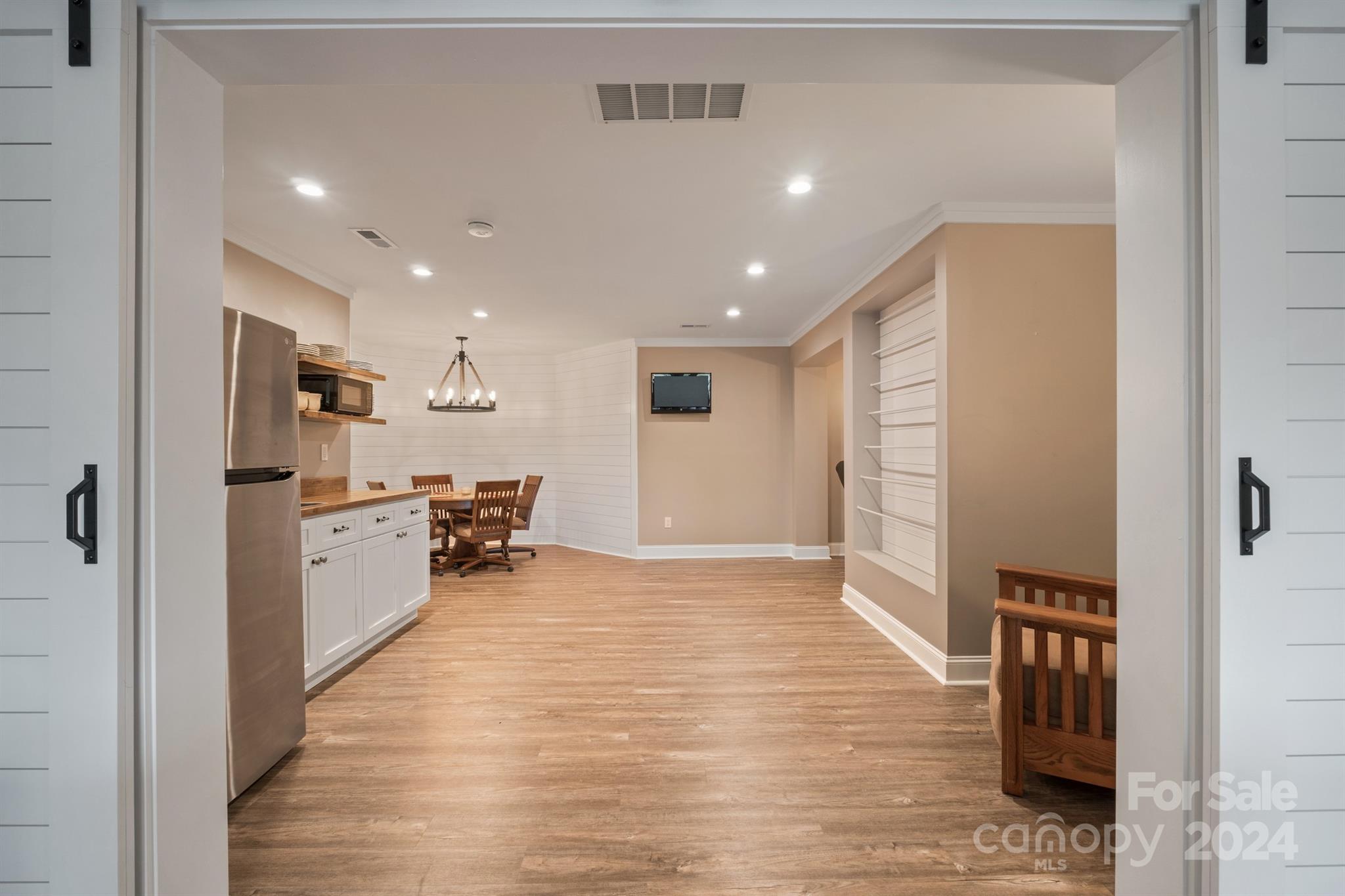 Riviera Run - Residential