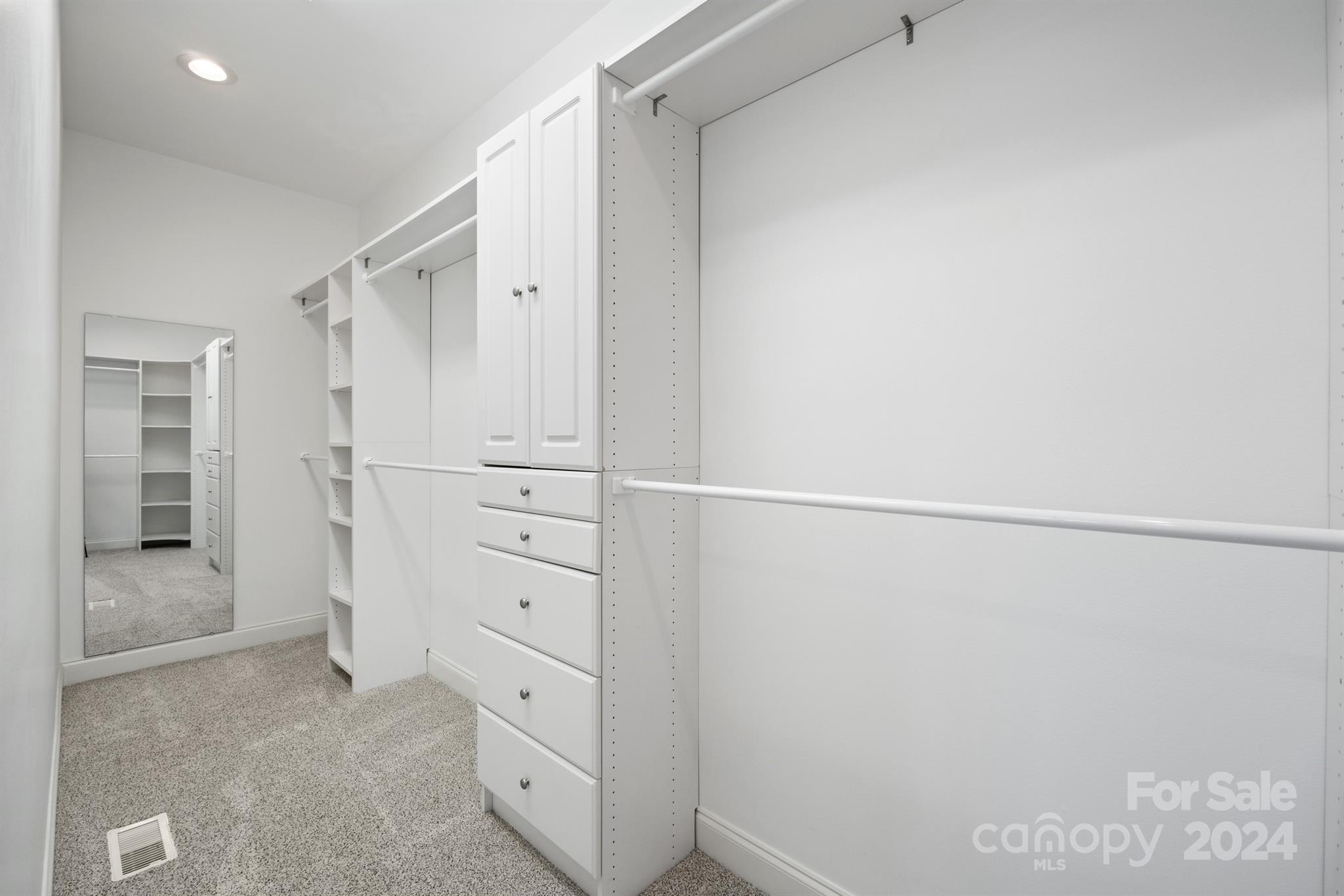 Riviera Run - Residential