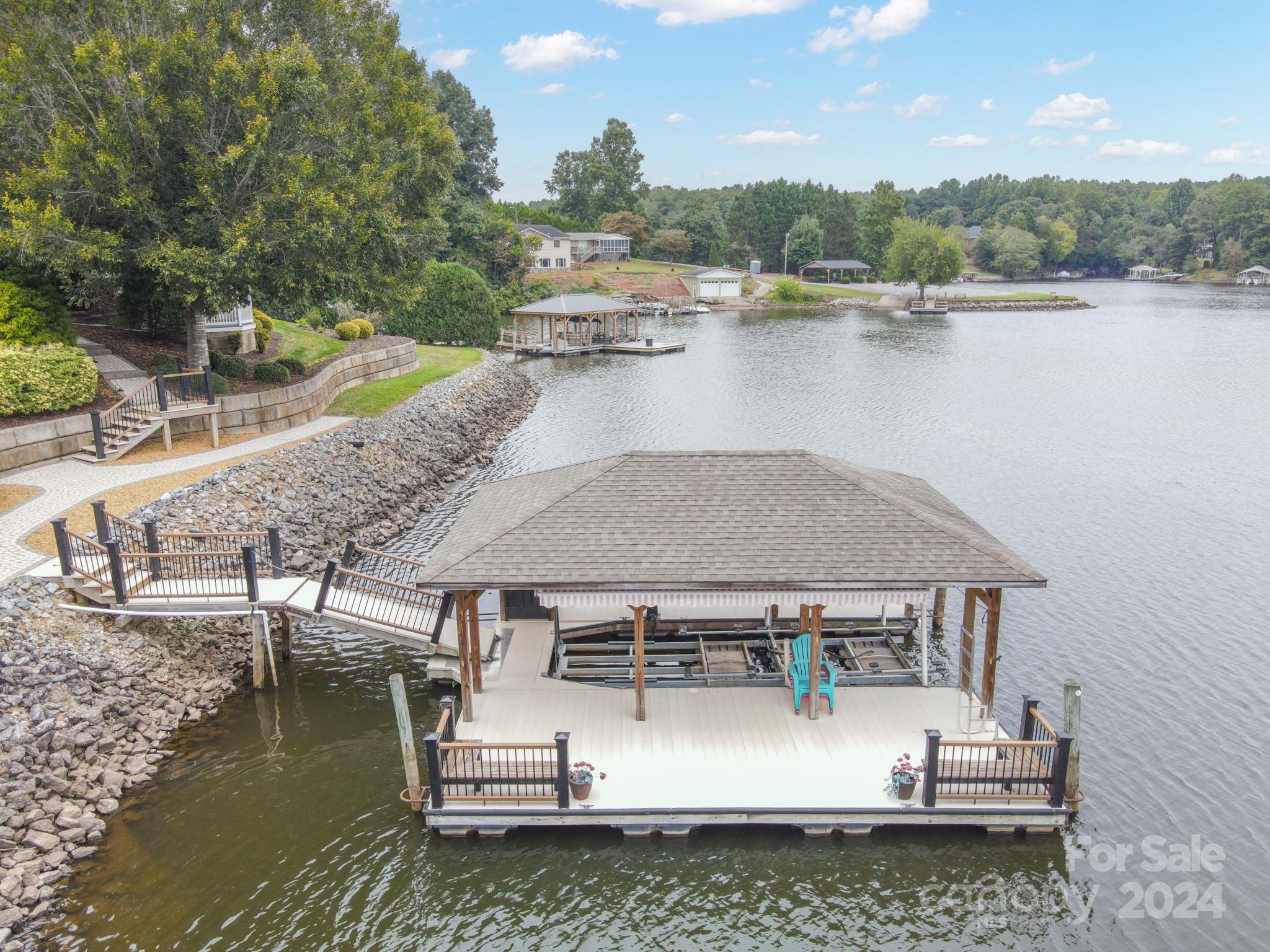 Riviera Run - Residential