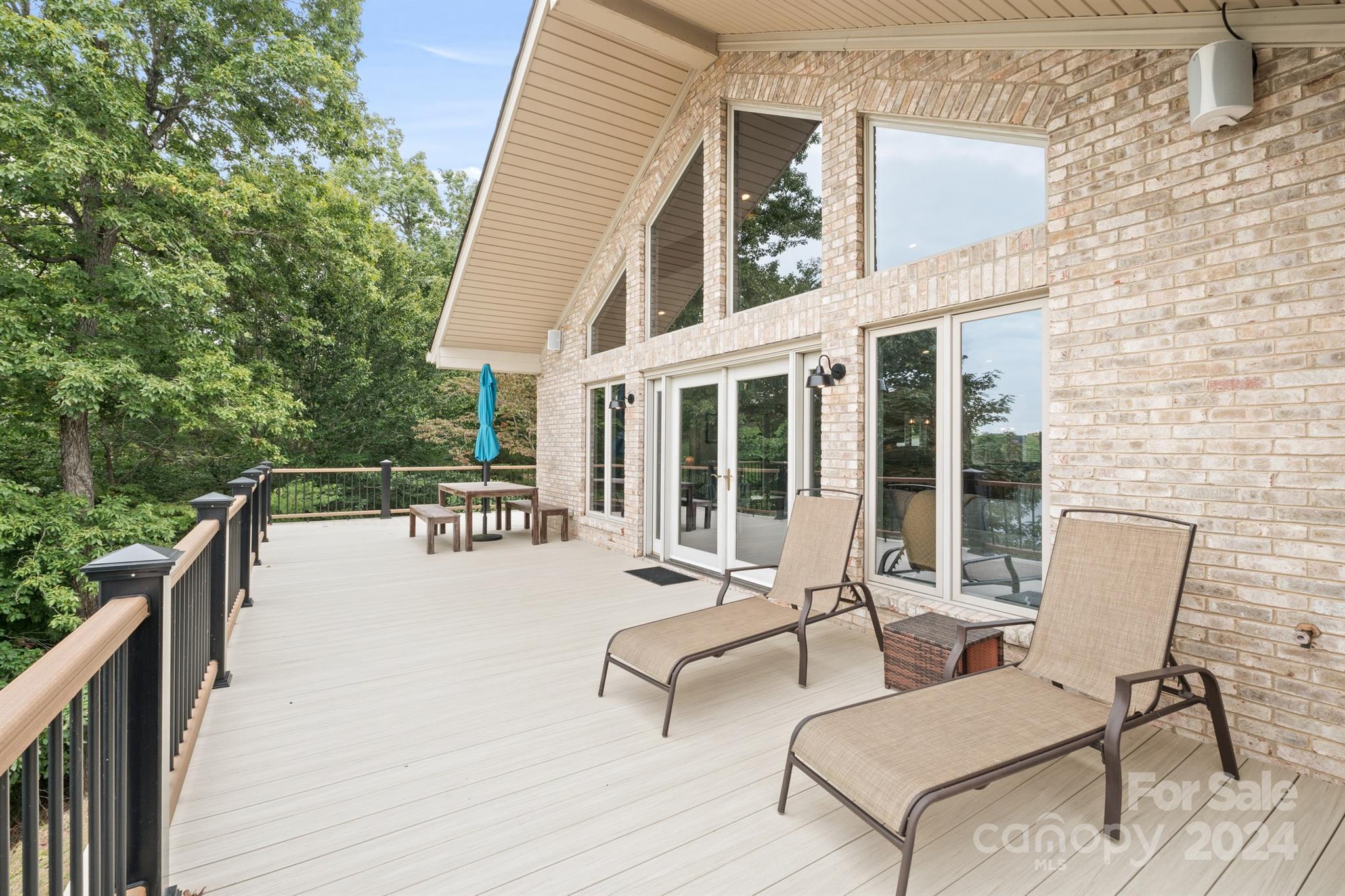 Riviera Run - Residential