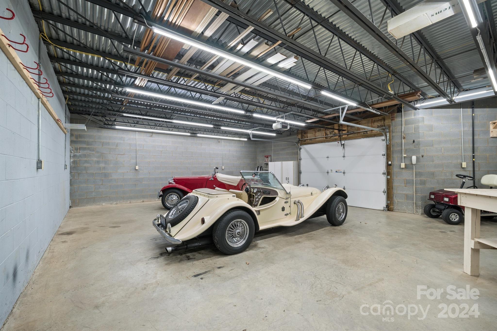 Riviera Run - Residential